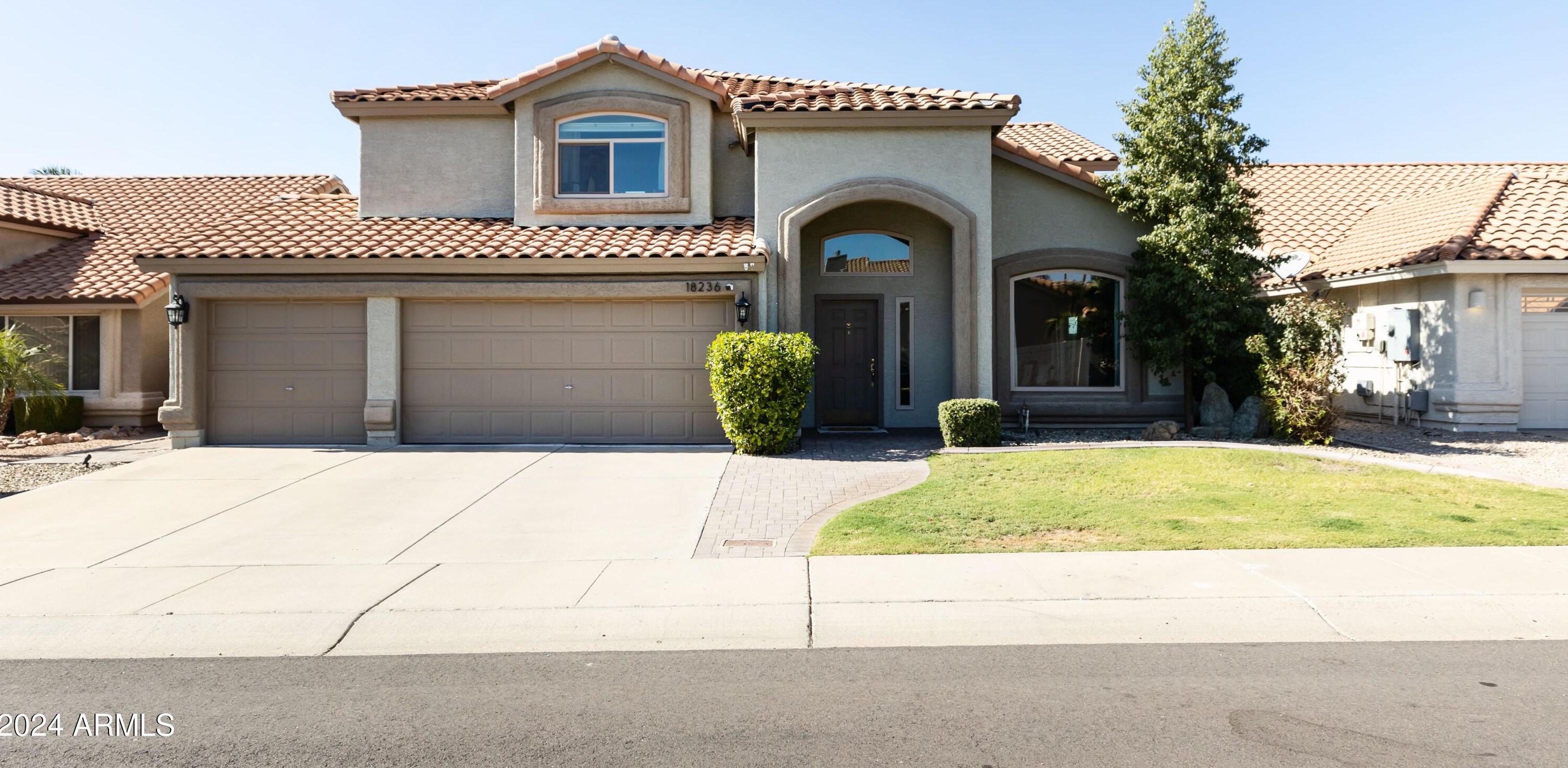 18236 45th St, Phoenix AZ  85032-1585 exterior