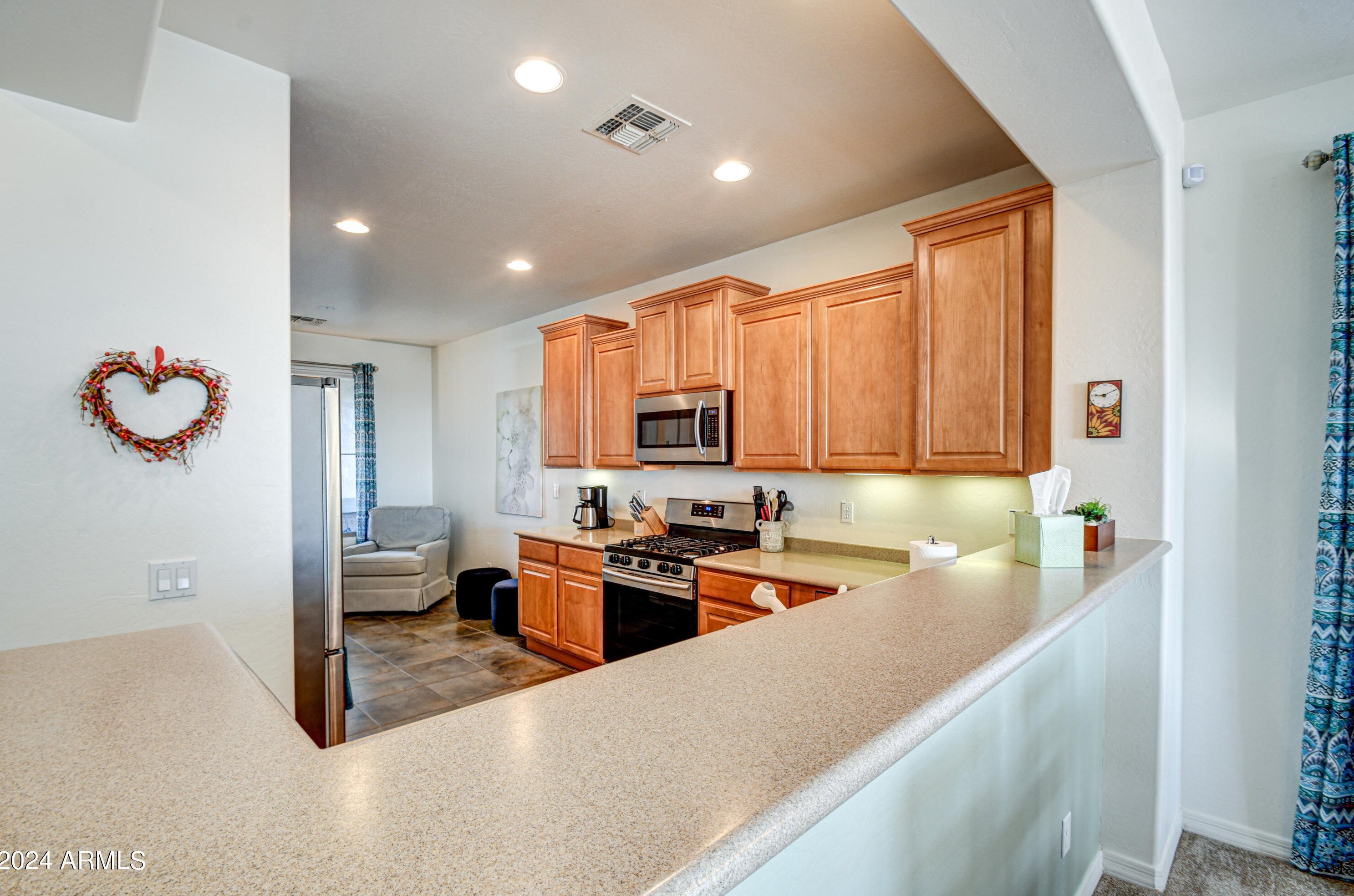 270 Twin Peaks Pkwy, San Tan Valley AZ  85143-5828 exterior