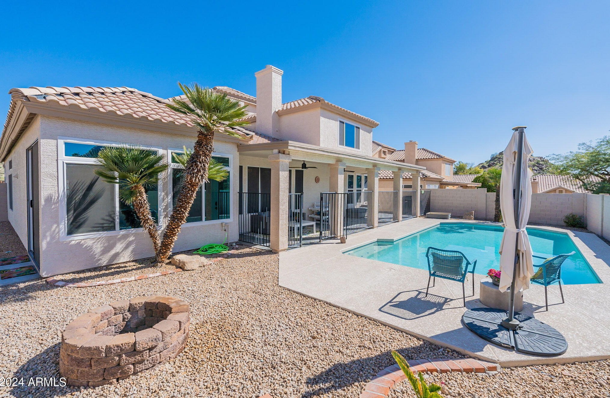 2123 Granite Vw Dr, Phoenix AZ 85044-7072 exterior