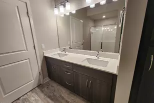 5550 E Deer Valley Dr, Phoenix, AZ 85054 - Photo 6