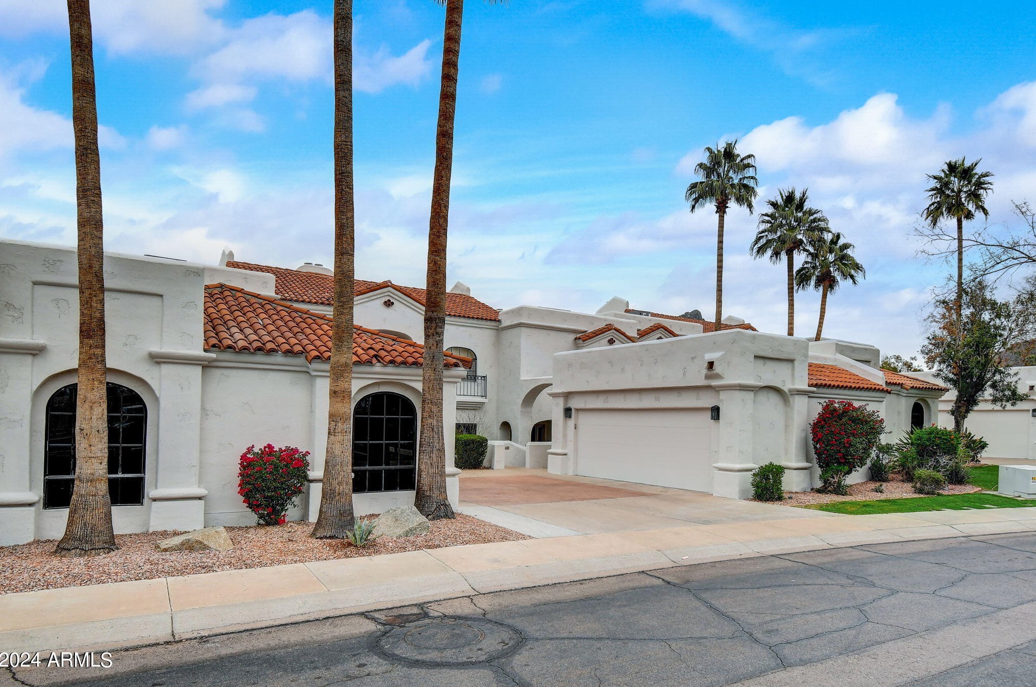 6144 28th St, Phoenix AZ  85016-2167 exterior