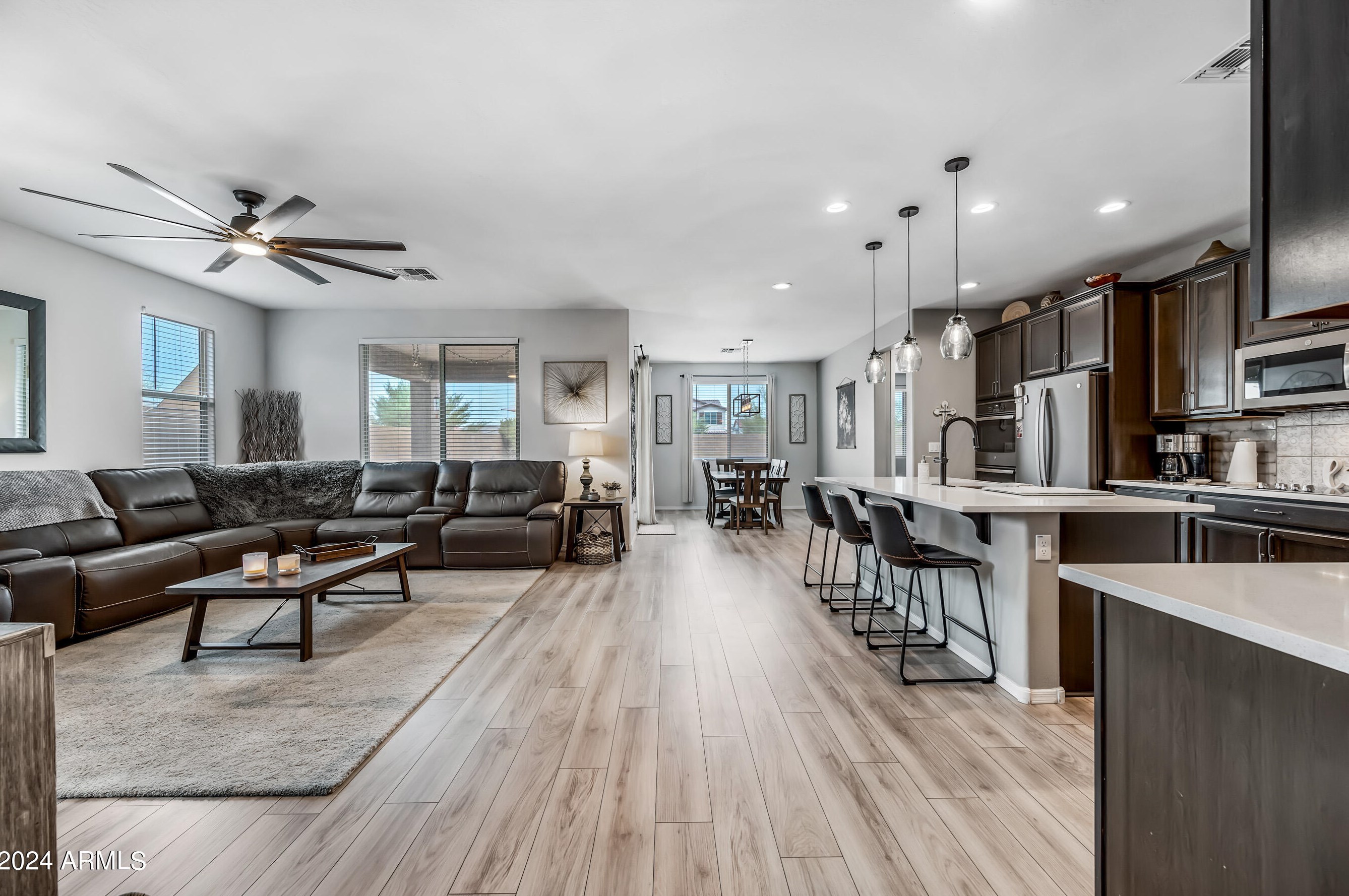 7928 Wood Ln, Phoenix, AZ 85043