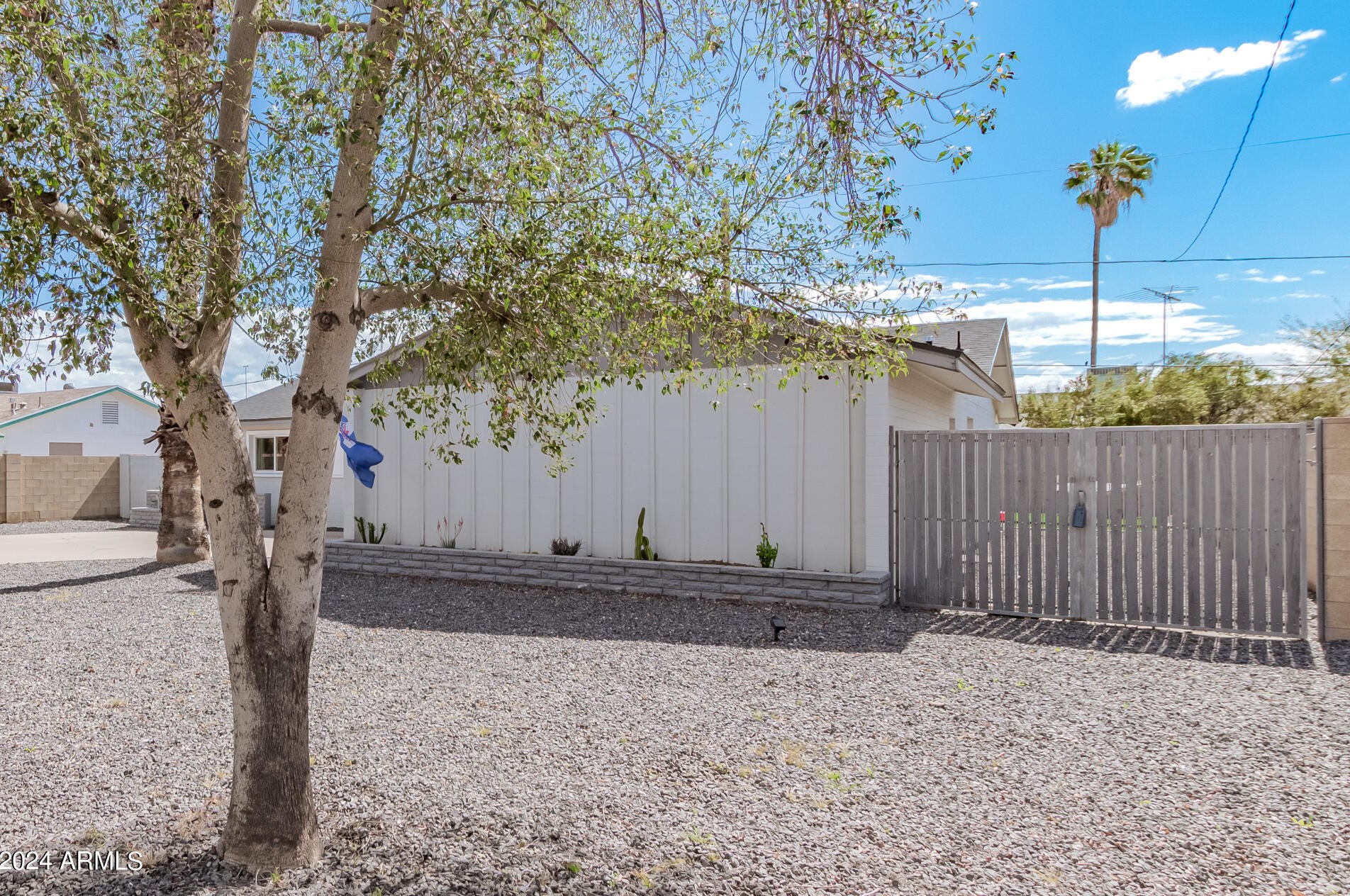 3239 Presidio Rd, Phoenix AZ  85032-6121 exterior