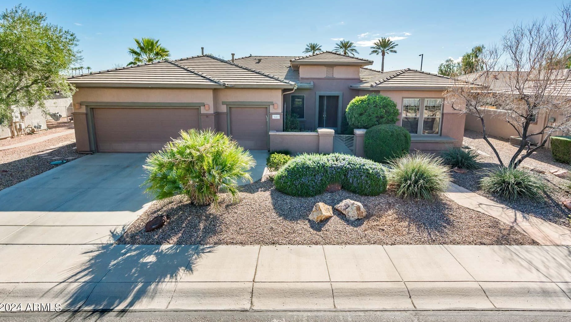 20469 Date Palm Way, Sun City, AZ 85387-2814