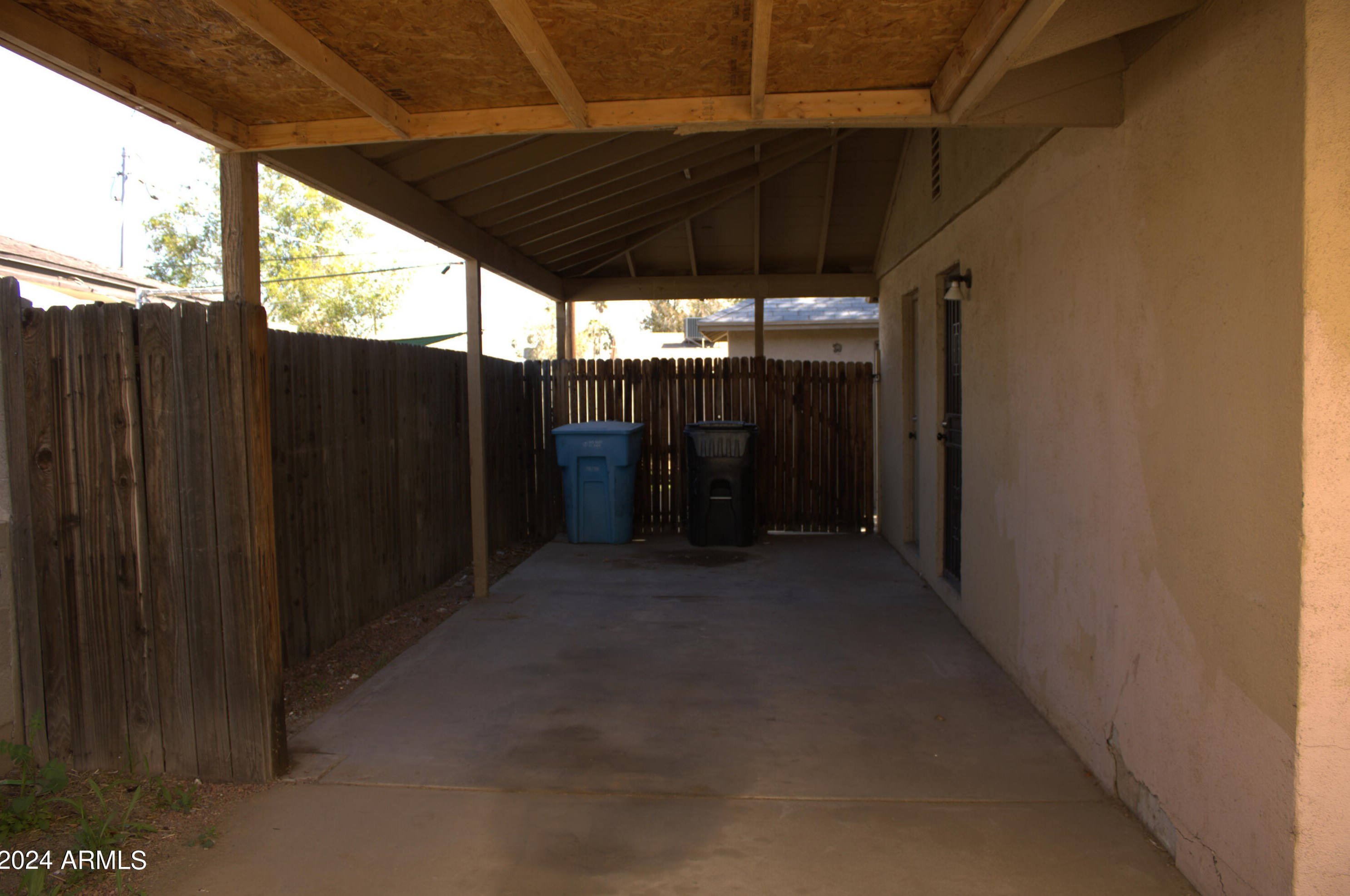 3041 37th Dr, Phoenix, AZ 85019-4408
