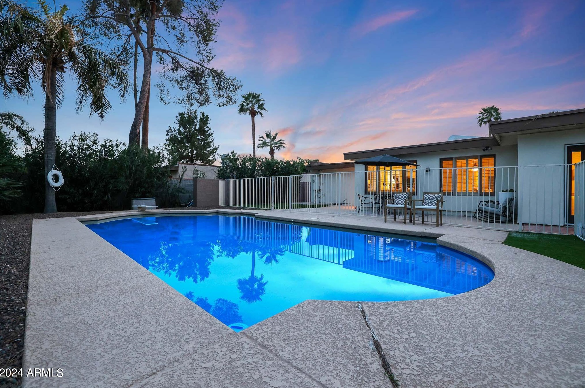 15041 7th Dr, Phoenix AZ  85023-5213 exterior