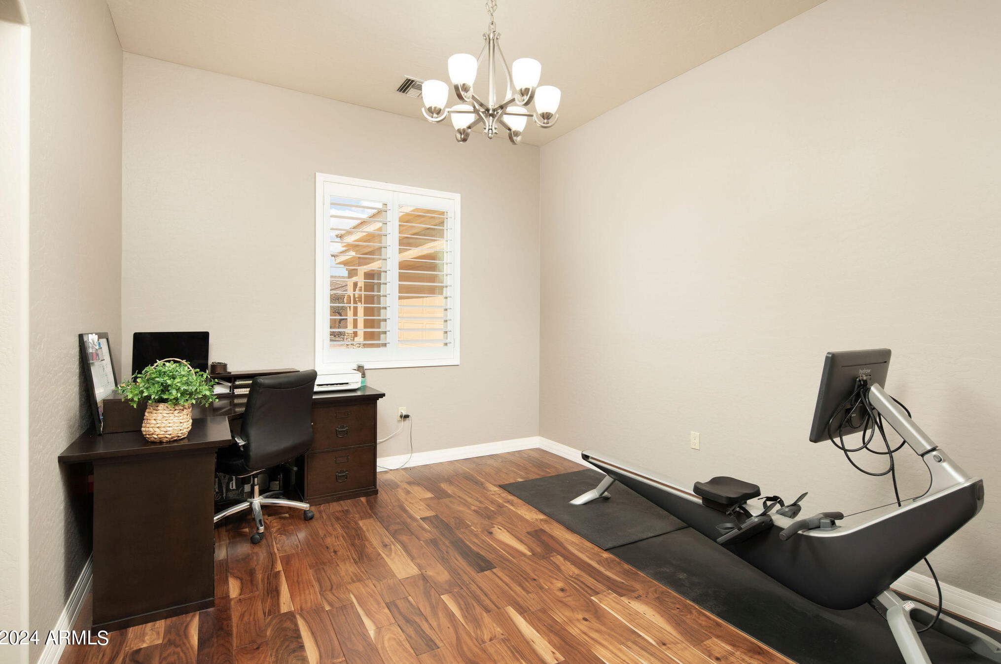 5424 Hashknife Rd, Phoenix AZ  85054-7158 exterior