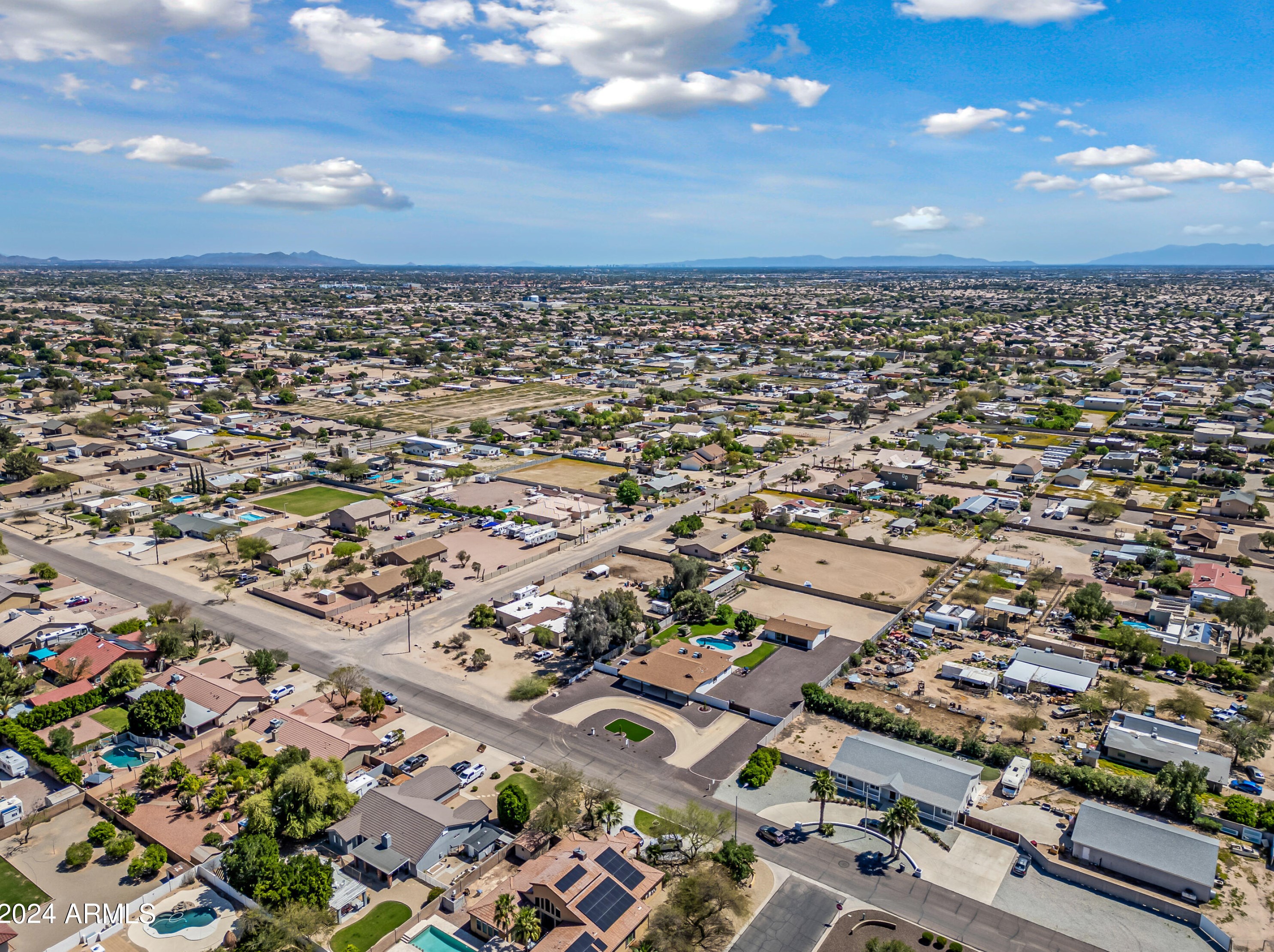 9021 Williams Rd, Peoria AZ  85383-1903 exterior