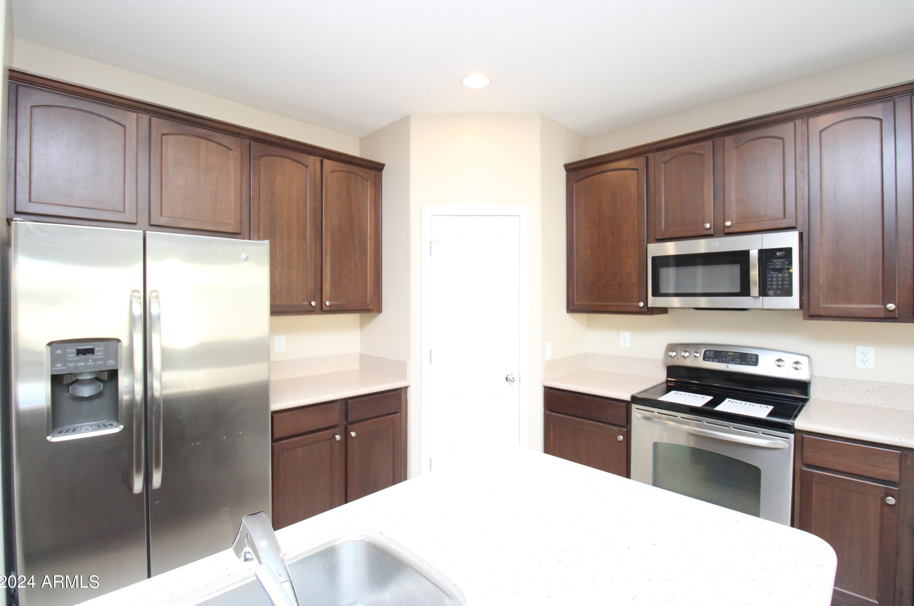 2216 E Brigadier Dr, Gilbert, AZ 85298