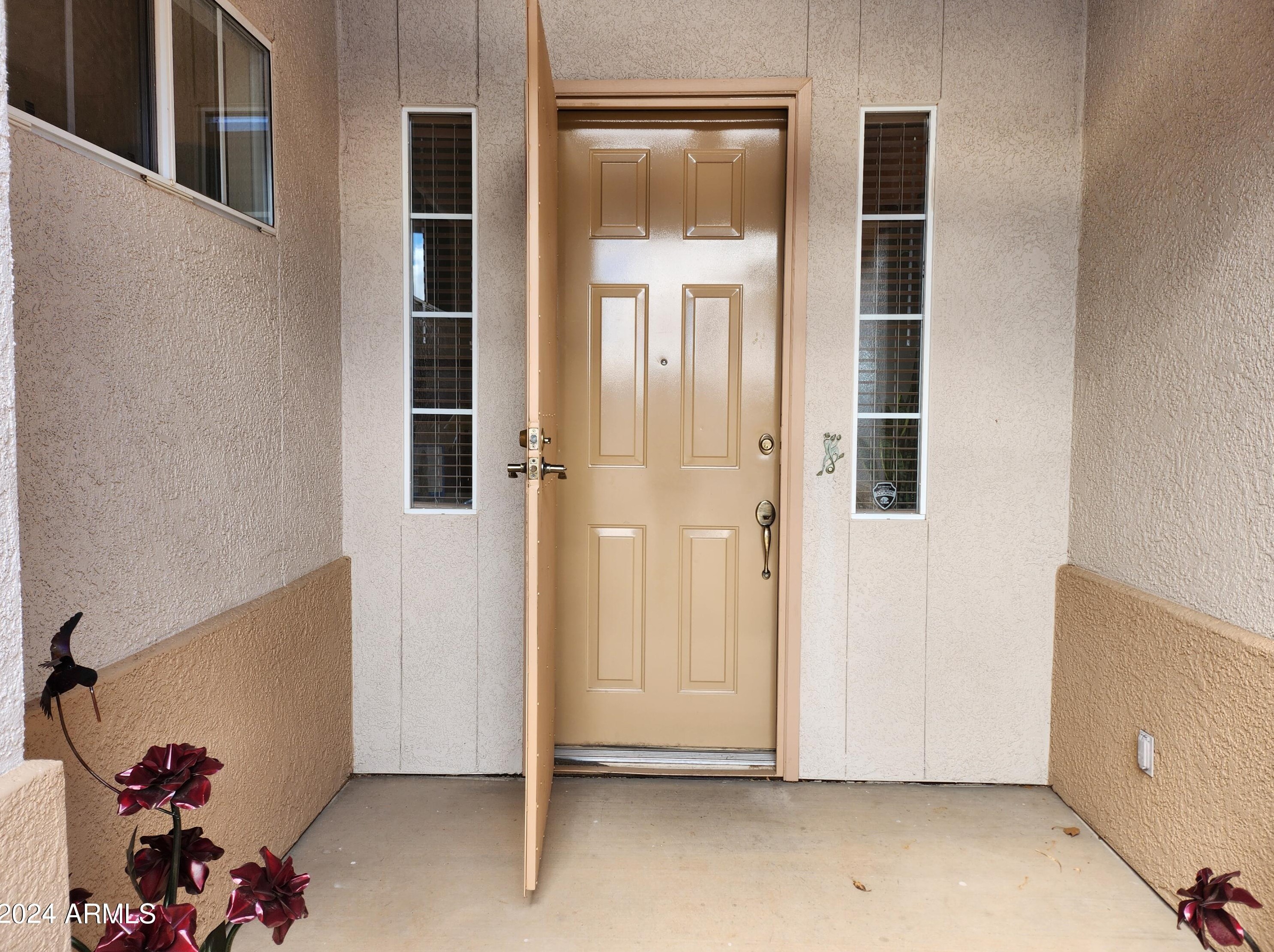 1620 San Marcos De Niza Dr, Sierra Vista, AZ 85635-9271