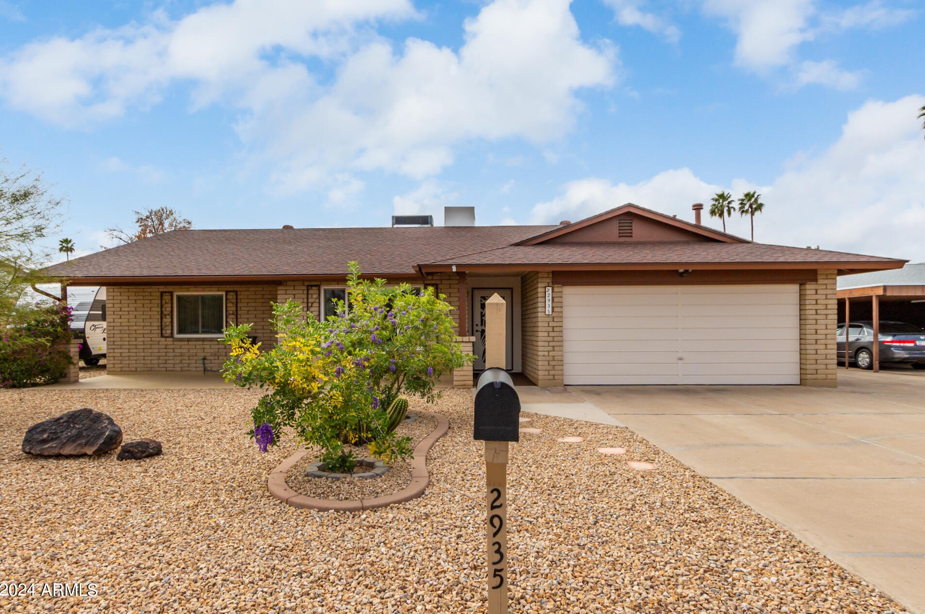2935 Acoma Dr, Phoenix, AZ 85032-5008