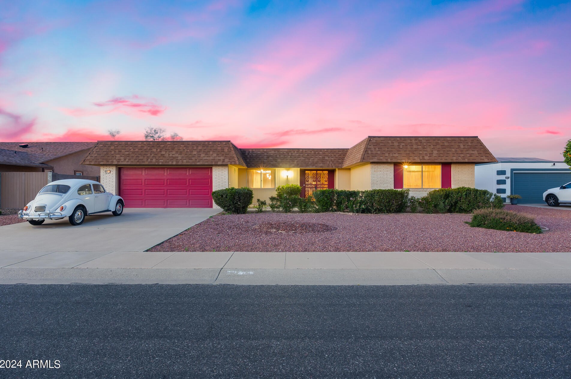 10314 Sutters Gold Ln, Sun City, AZ 85351-1104