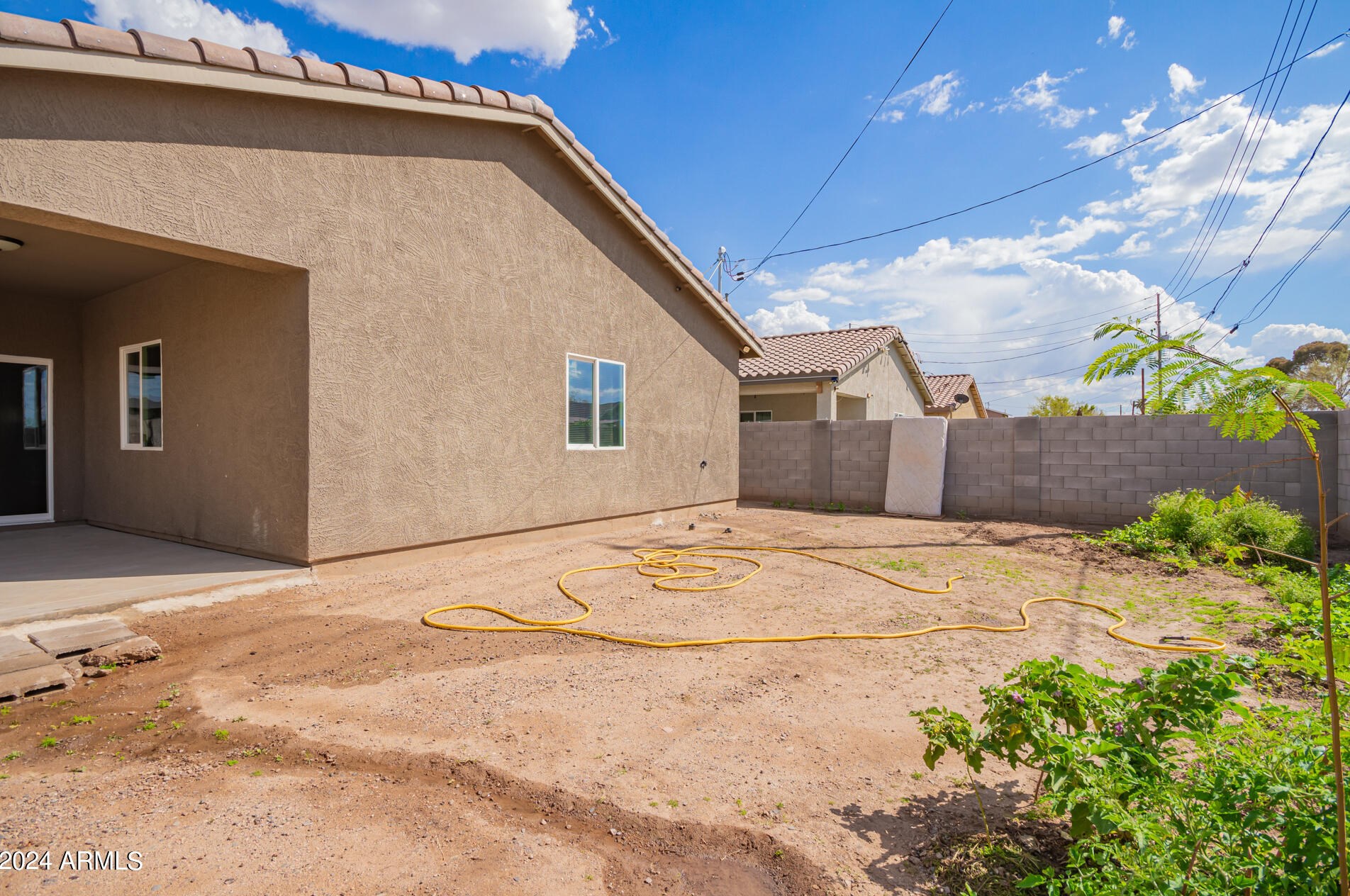 910 27th Ave, Phoenix AZ  85009-3612 exterior