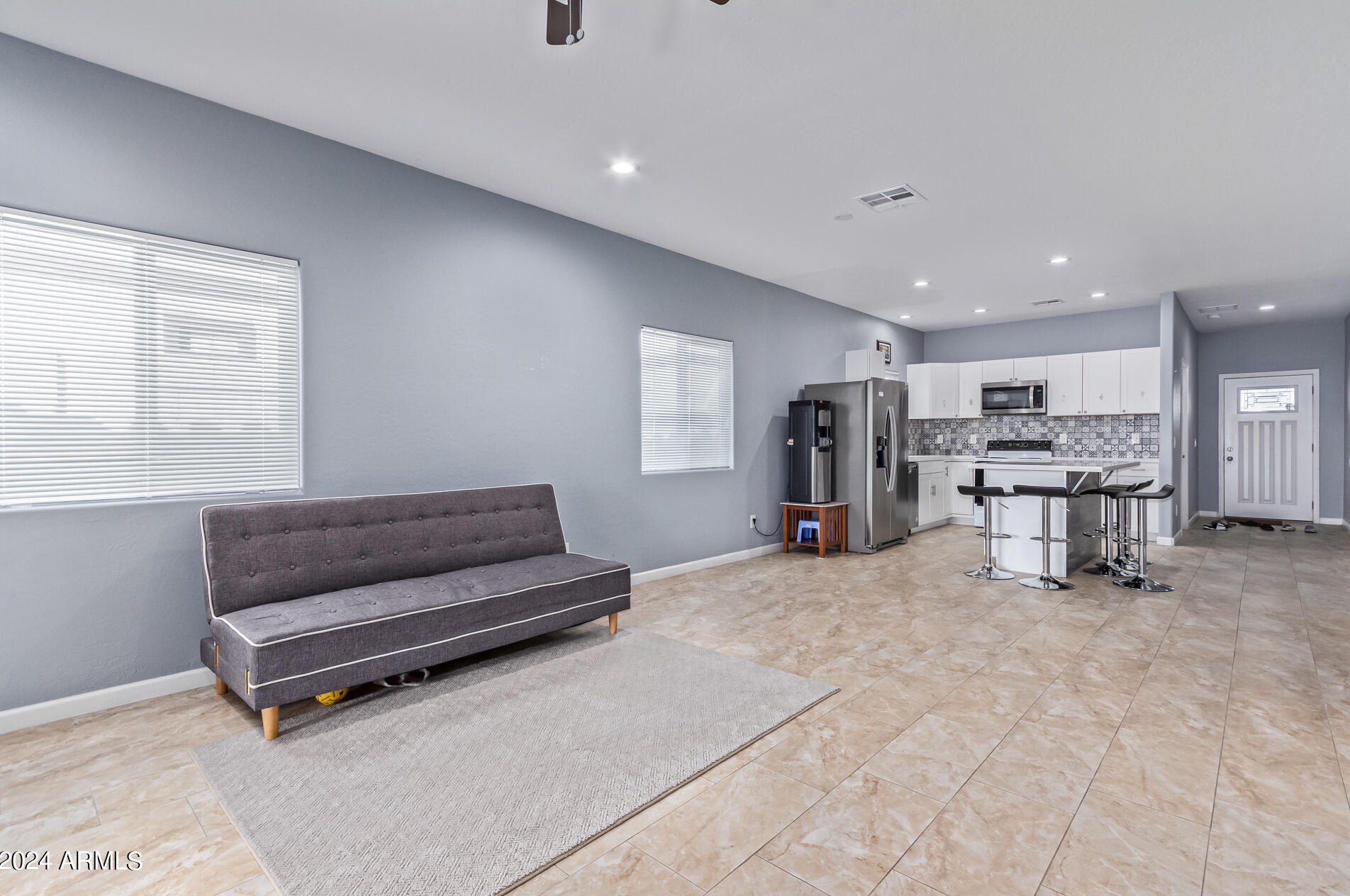 910 27th Ave, Phoenix AZ  85009-3612 exterior