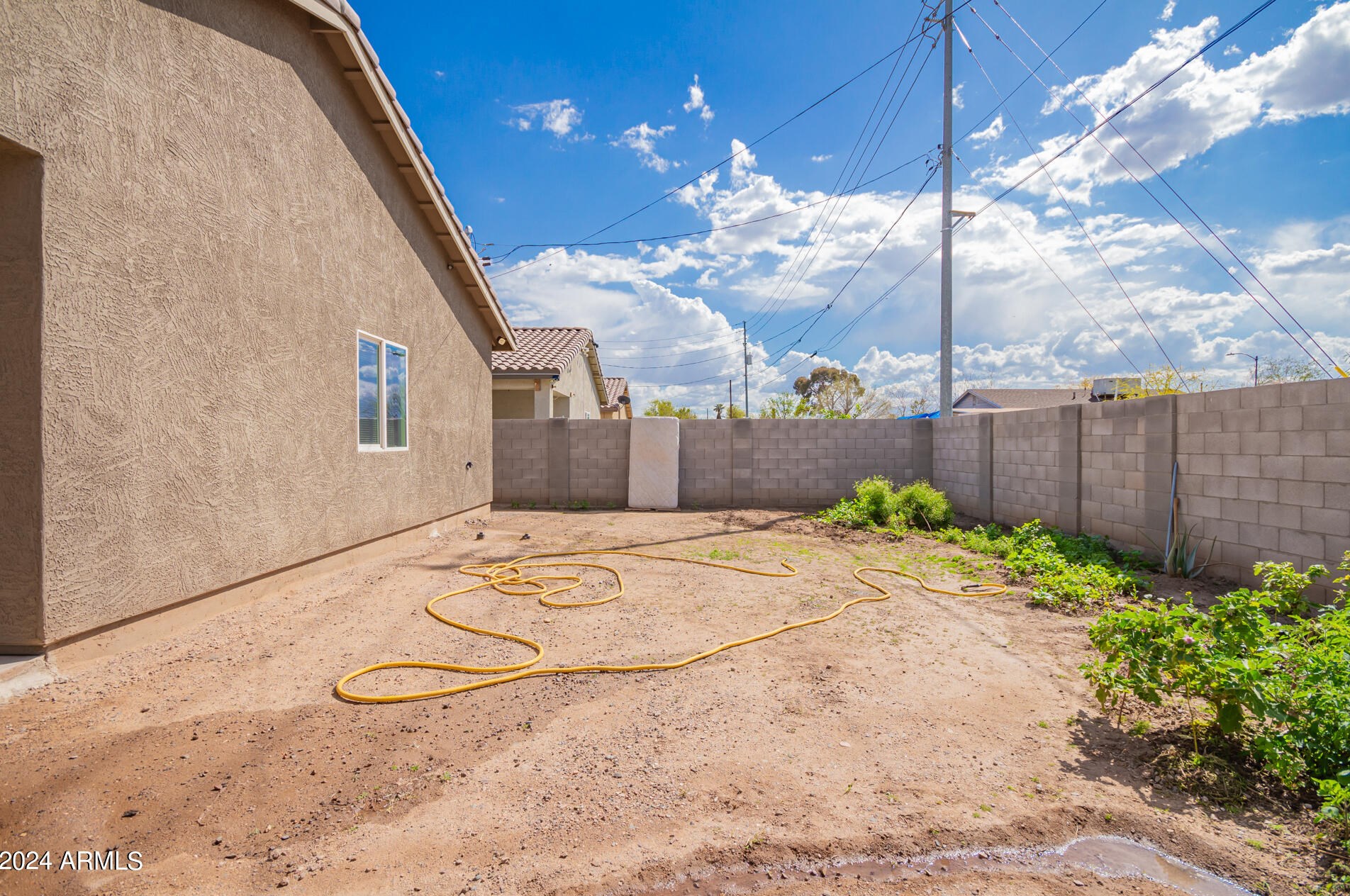 910 27th Ave, Phoenix AZ  85009-3612 exterior