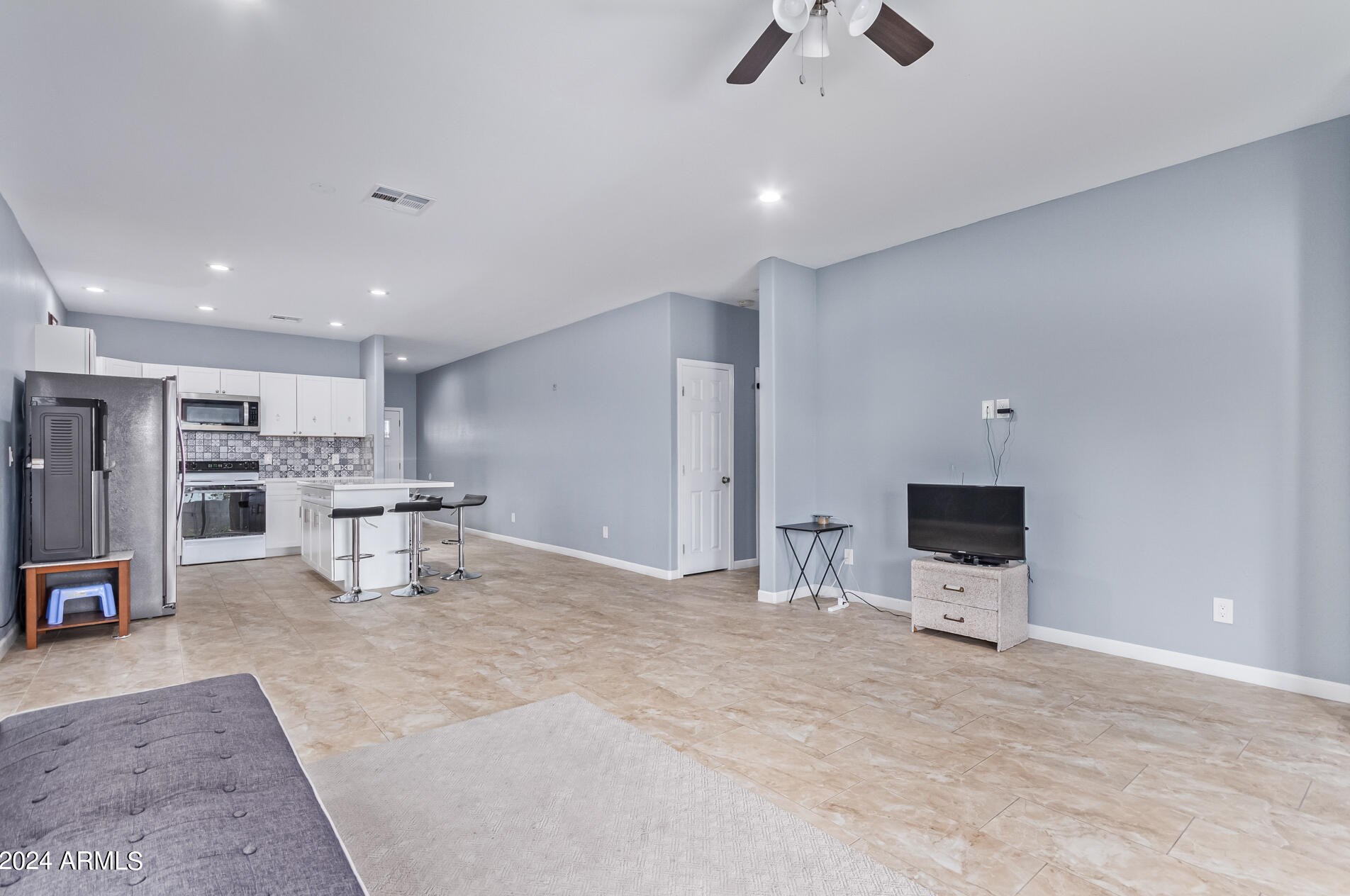 910 27th Ave, Phoenix AZ  85009-3612 exterior