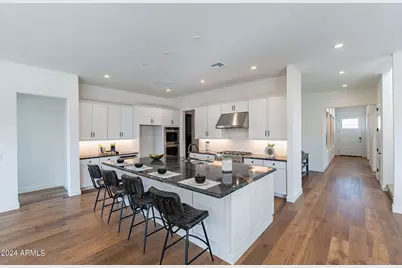 17187 W Piperton Street, Surprise, AZ 85388 - Photo 2