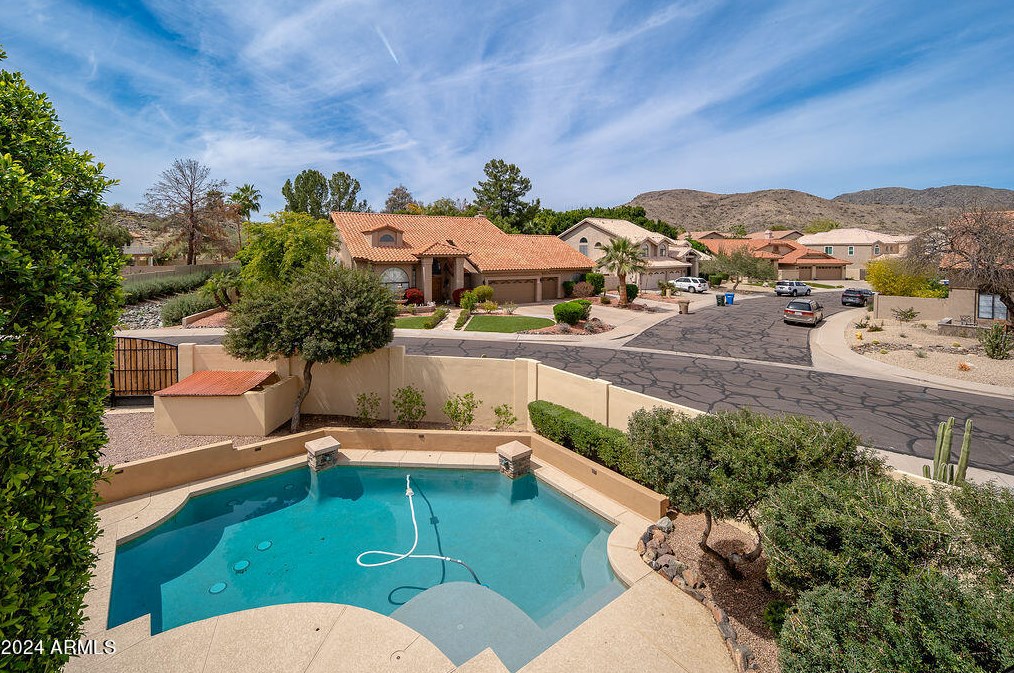 3339 Granite View Dr, Phoenix, AZ 85044-7078