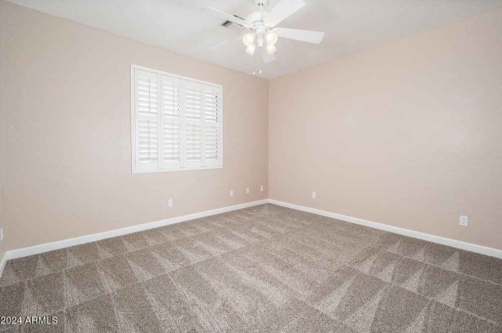 3339 Granite Vw Dr, Phoenix AZ 85044-7072 exterior