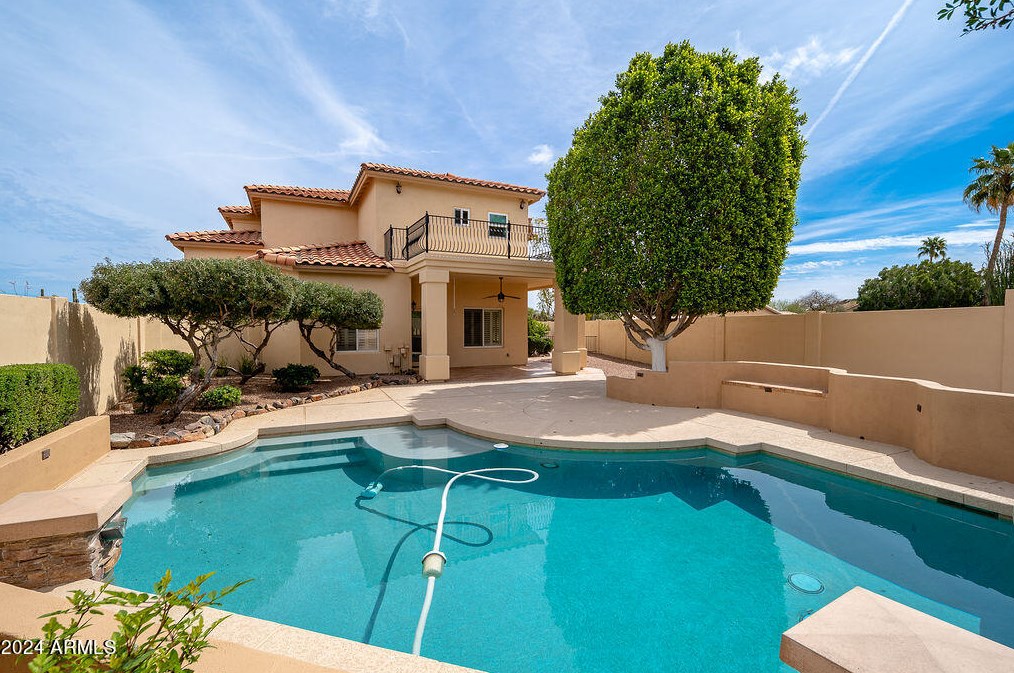 3339 Granite Vw Dr, Phoenix AZ 85044-7072 exterior