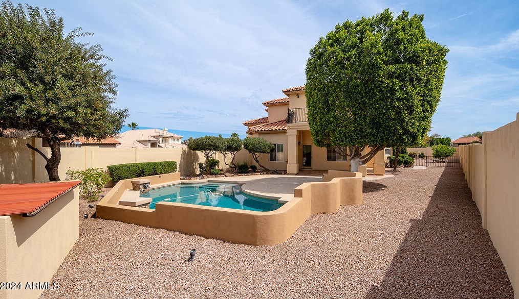 3339 Granite Vw Dr, Phoenix AZ 85044-7072 exterior