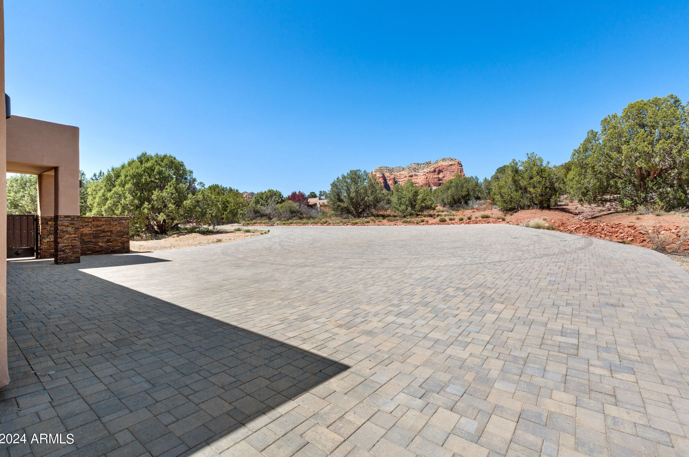 160 Pinon Valley Dr, Sedona AZ 86351-9111 exterior