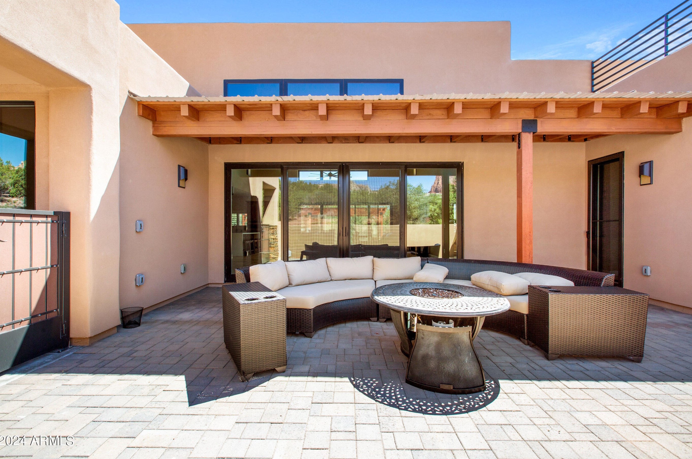 160 Pinon Valley Dr, Sedona AZ 86351-9111 exterior