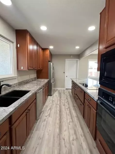2837 Victor Hugo Ave, Phoenix AZ  85032-6014 exterior