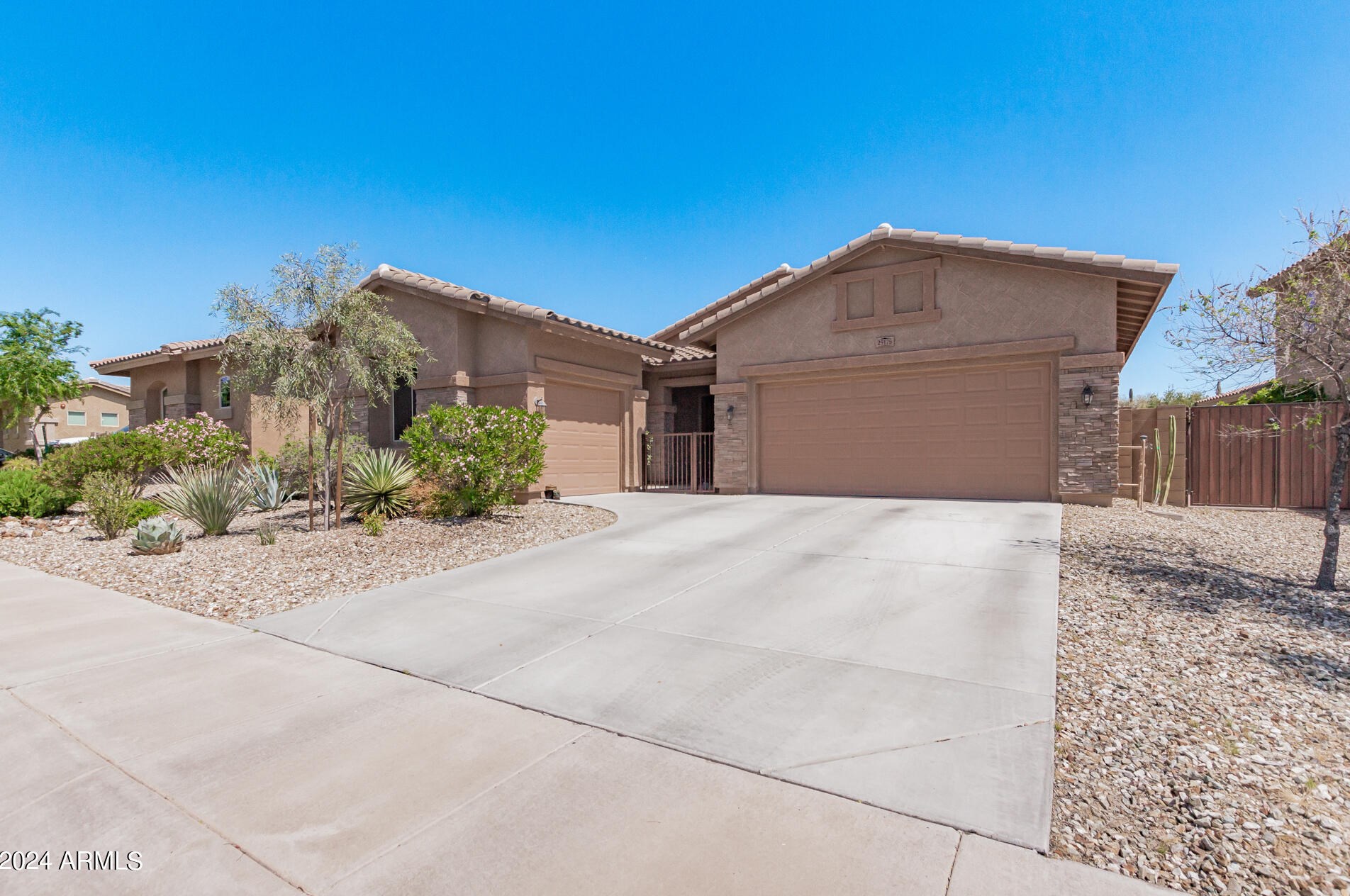 29175 71st Dr, Peoria, AZ 85383-6616