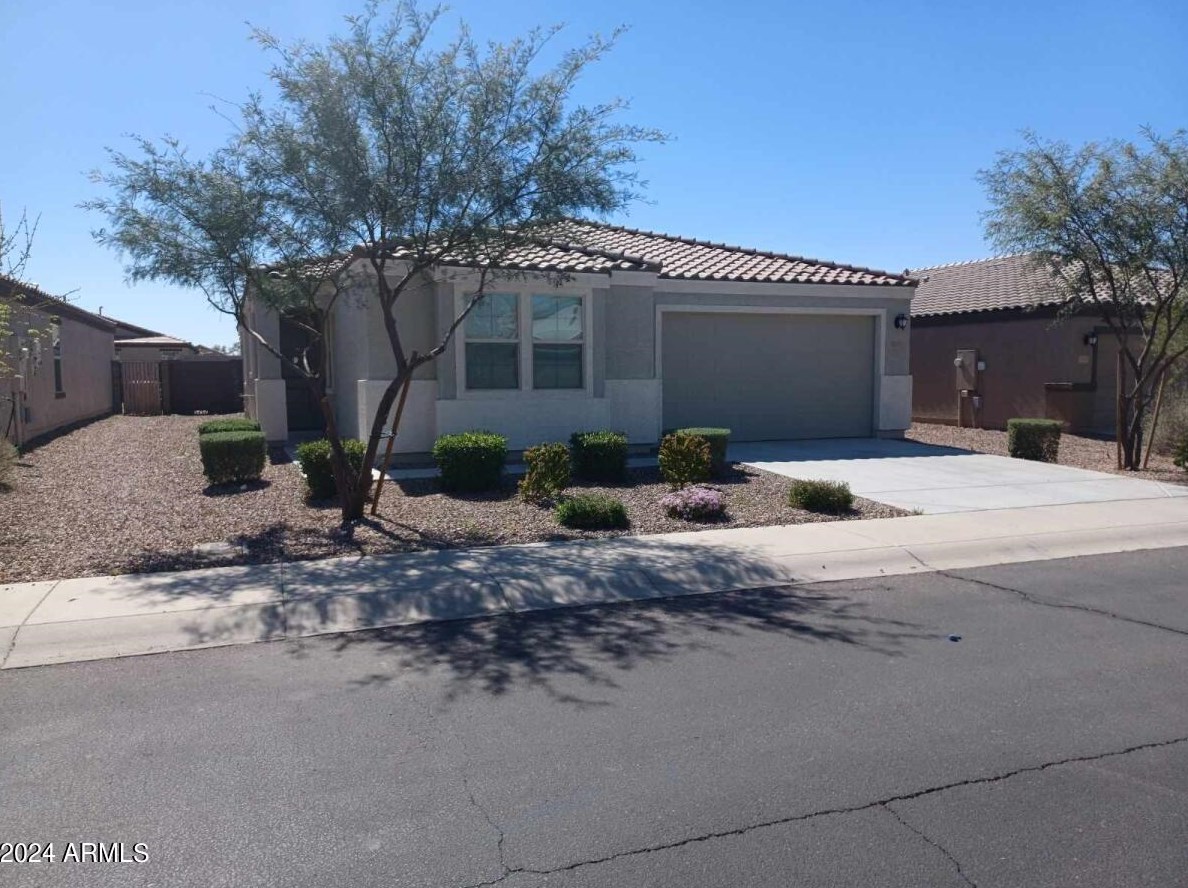 25561 Euclid Ave, Buckeye, AZ 85326-5318