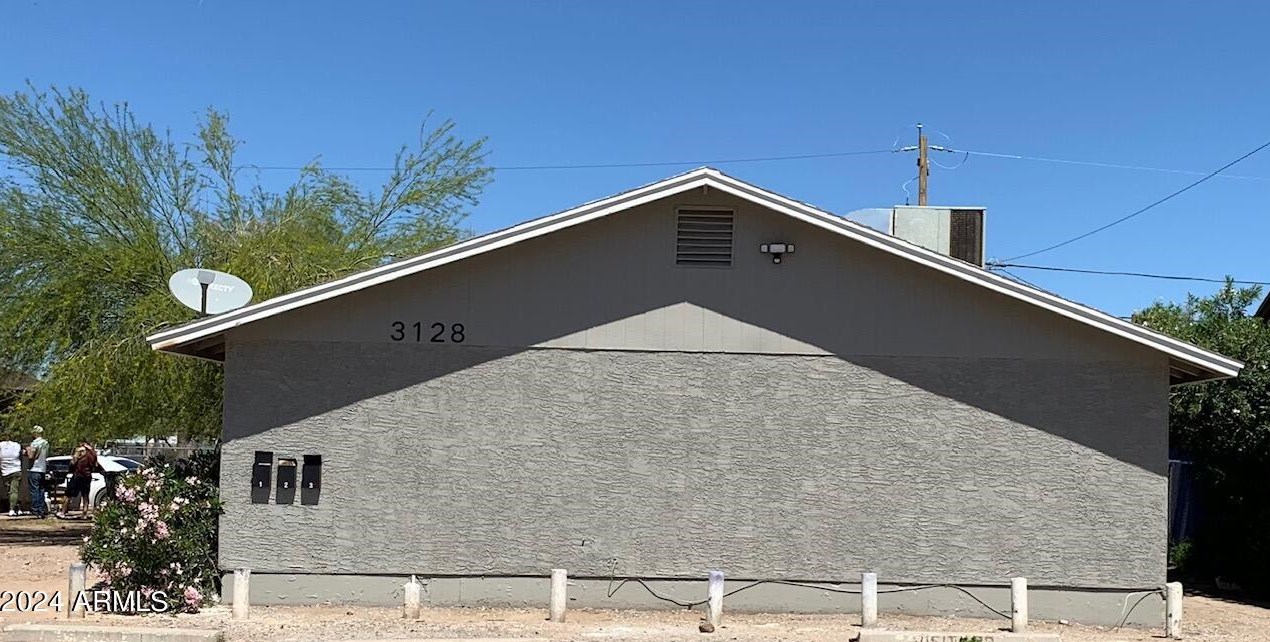 3128 E Chipman Rd #1, Phoenix, AZ 85040