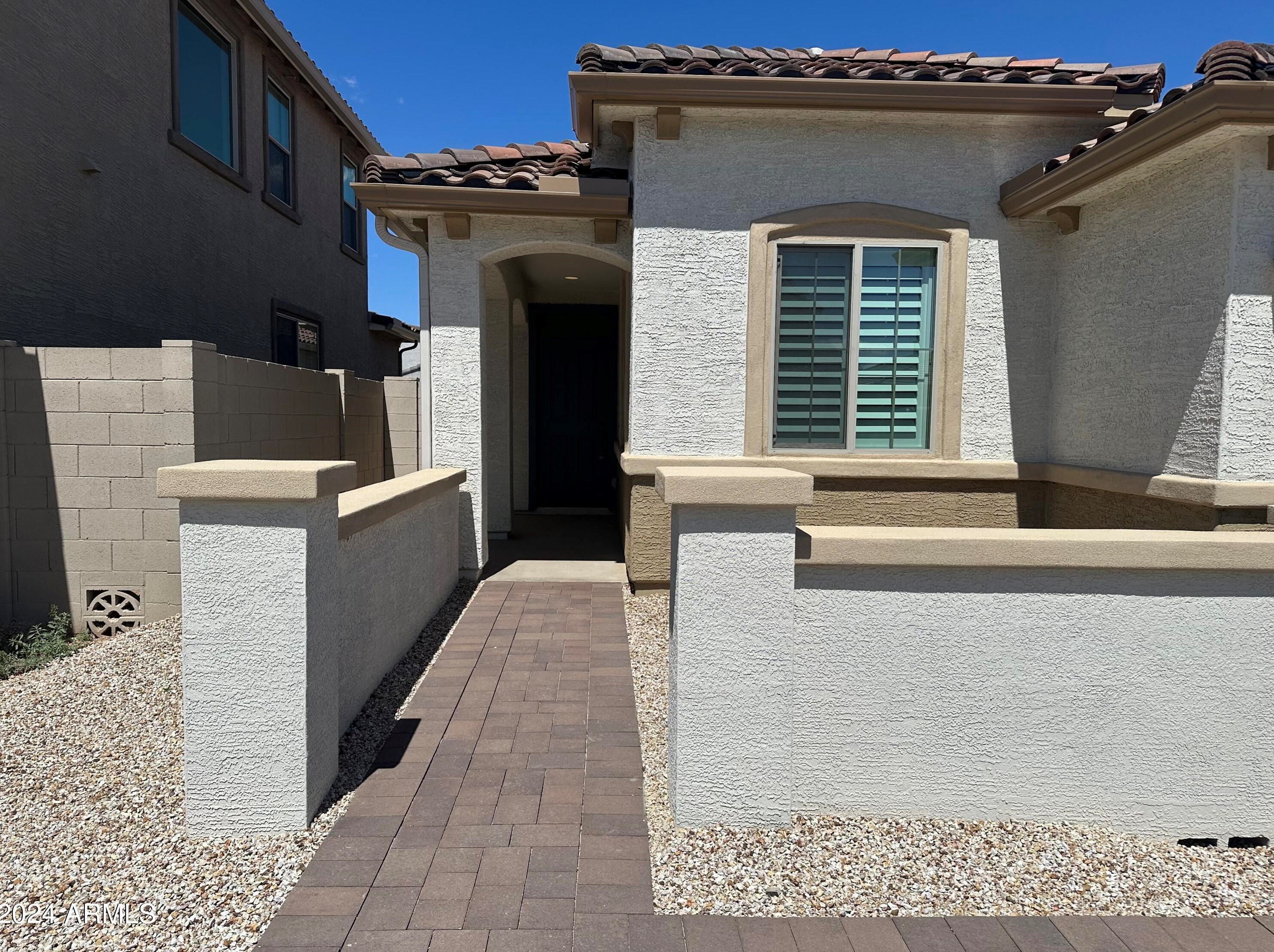 9016 W San Juan Ave, Glendale, AZ 85305