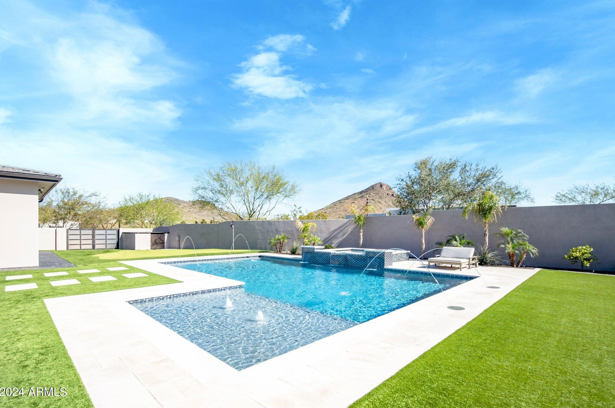 27316 64th Dr, Phoenix AZ  85083-7419 exterior