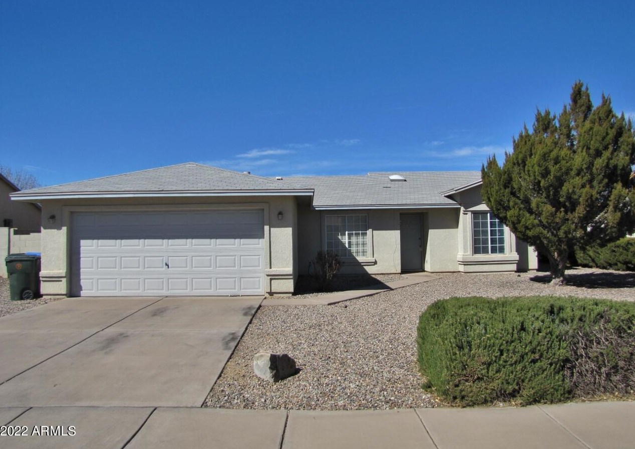 2933 Thunderbird Dr, Sierra Vista, AZ 85650