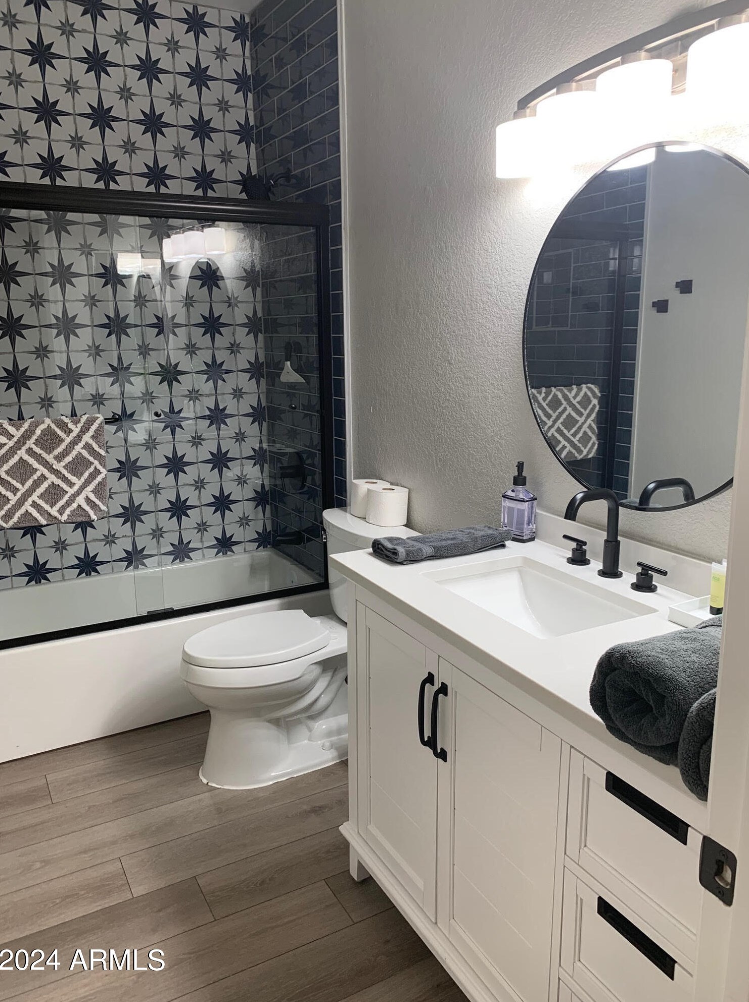 21540 N 57th Ave, Glendale, AZ 85308