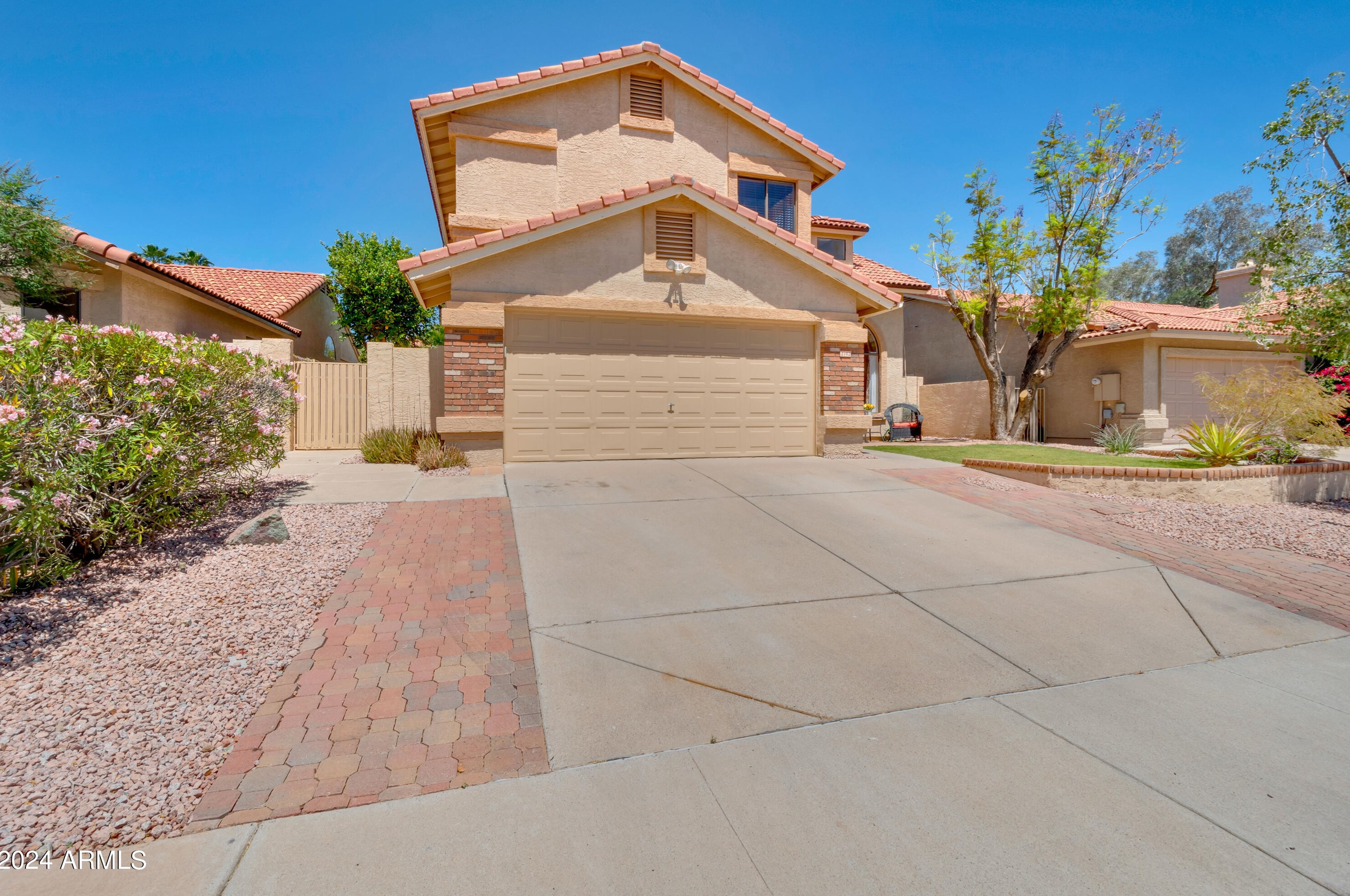 2742 Rock Wren Rd, Phoenix, AZ