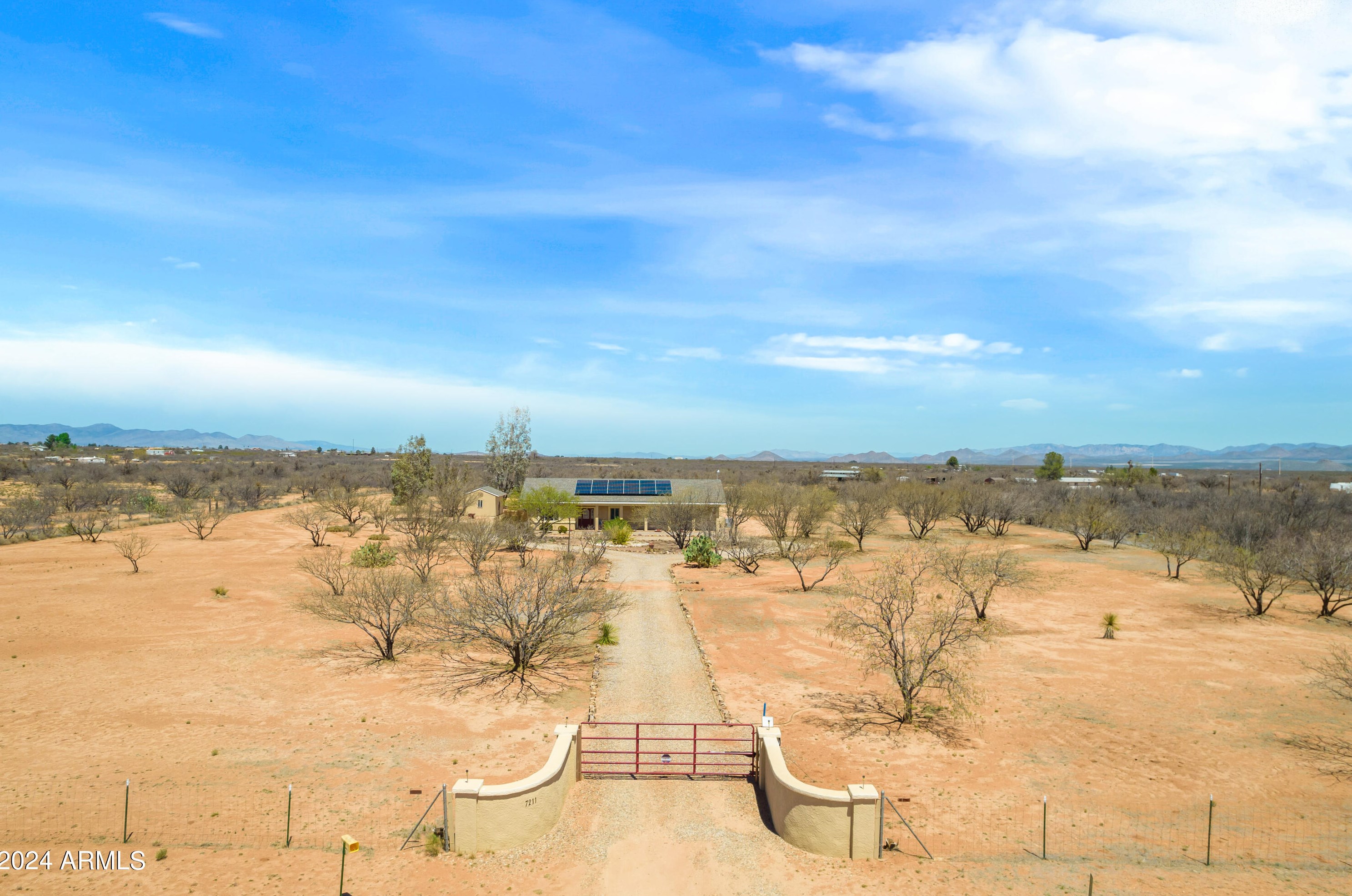 7211 Brumby Ln, Sierra Vista, AZ 85635-8905
