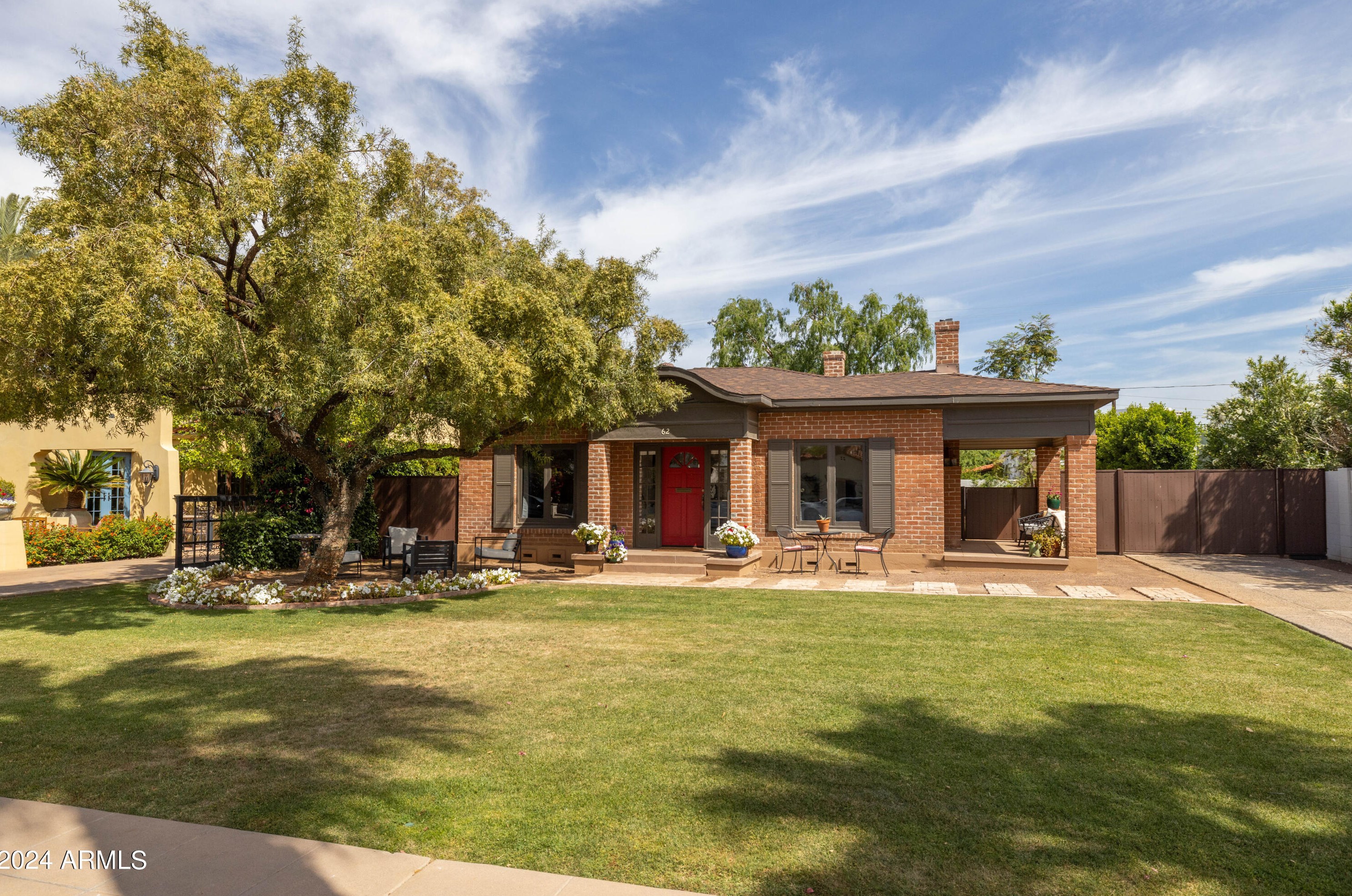 62 Wilshire Dr, Phoenix, AZ 85003-1025