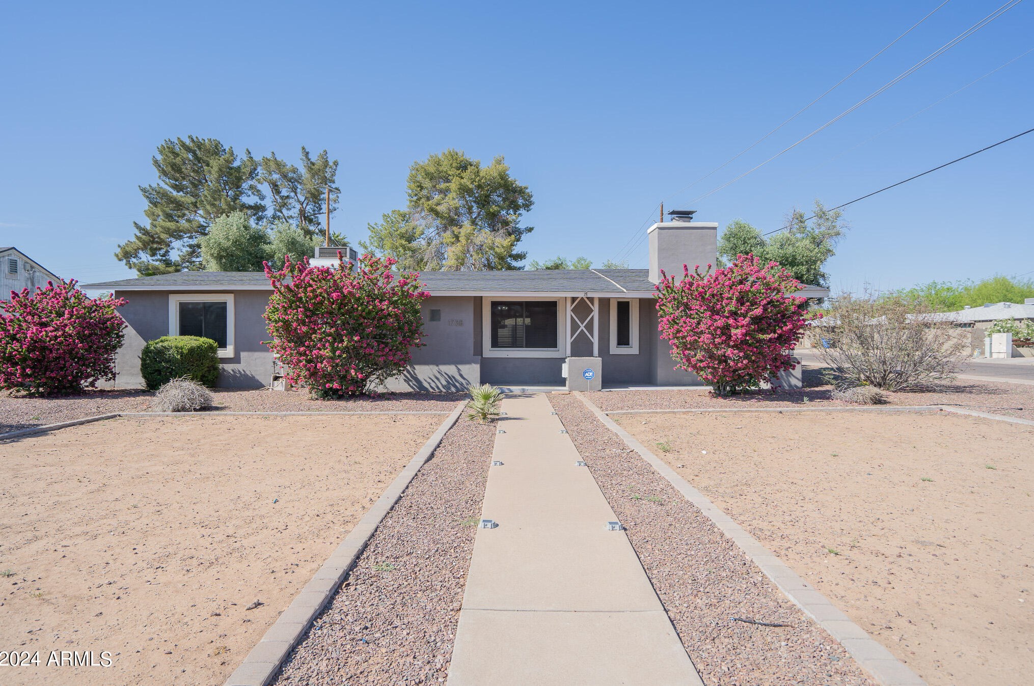 1738 E Catalina Dr, Phoenix, AZ 85016