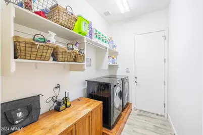 12368 W Hedge Hog Place, Peoria, AZ 85383 - Photo 14