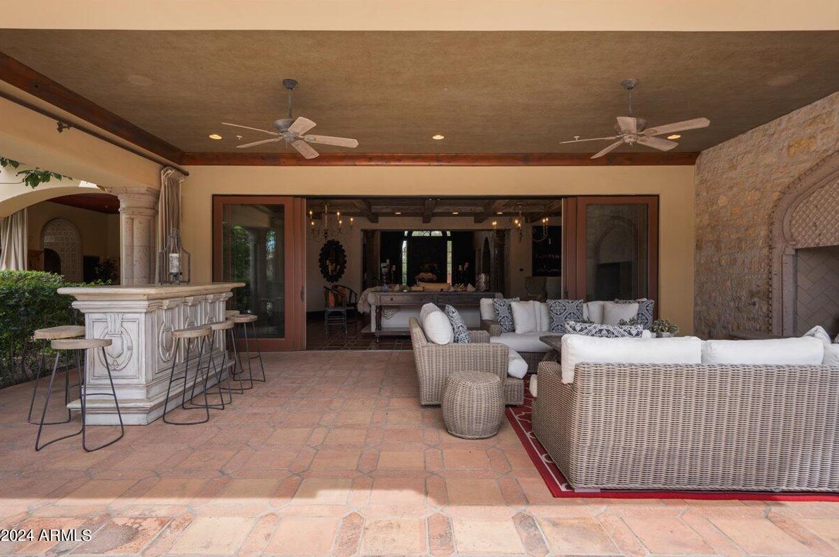 6107 Paradise Dr, Scottsdale AZ 85260-5433 exterior