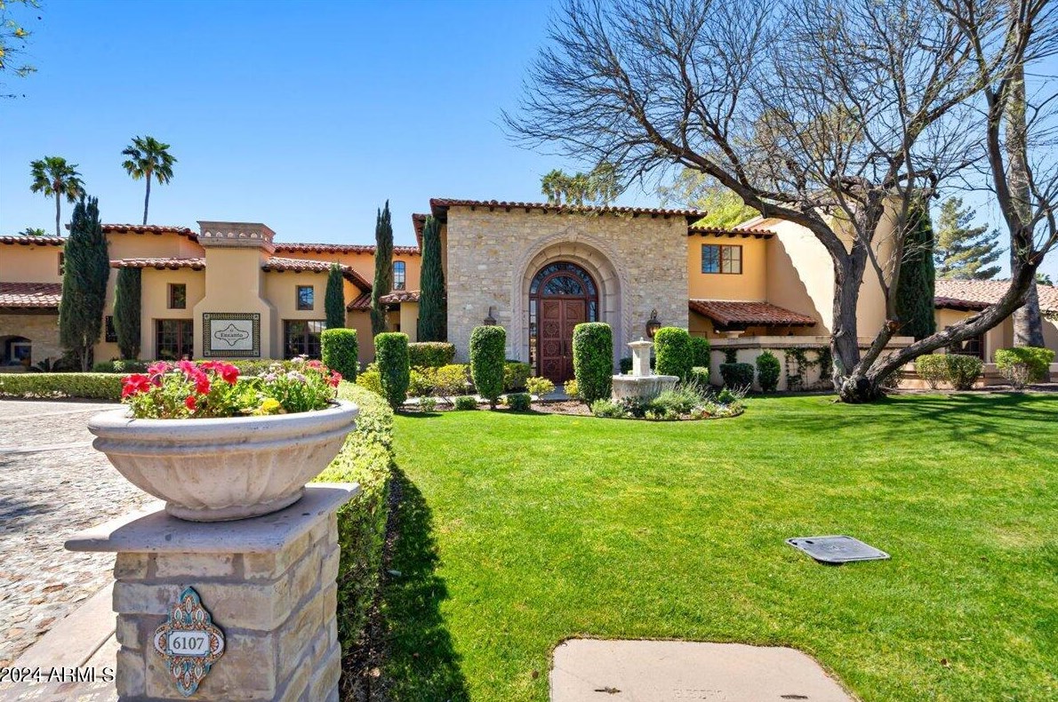 6107 Paradise Dr, Scottsdale AZ 85260-5433 exterior