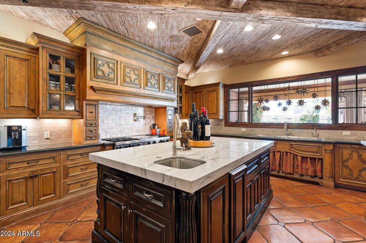 6107 Paradise Dr, Scottsdale AZ 85260-5433 exterior