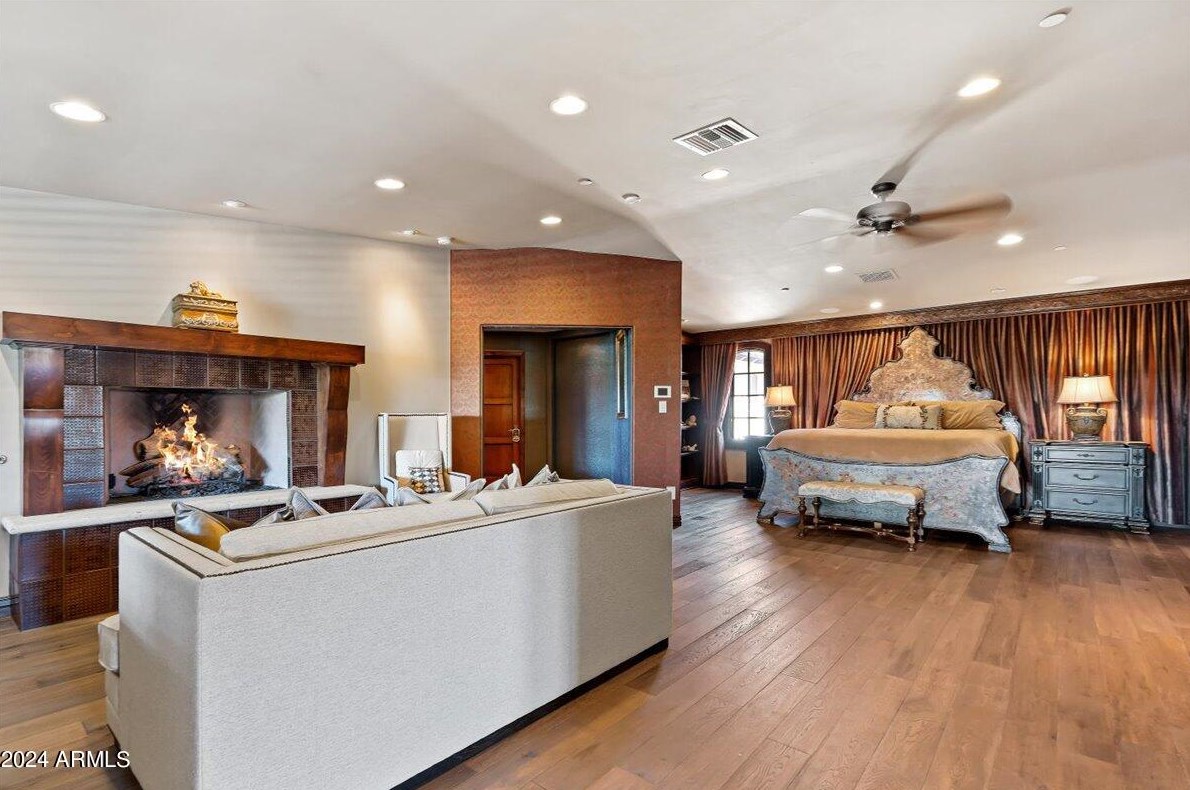 6107 Paradise Dr, Scottsdale AZ 85260-5433 exterior