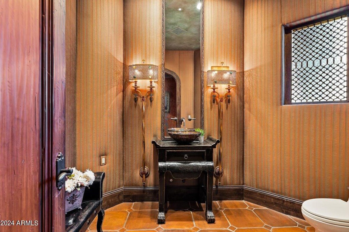 6107 Paradise Dr, Scottsdale AZ 85260-5433 exterior