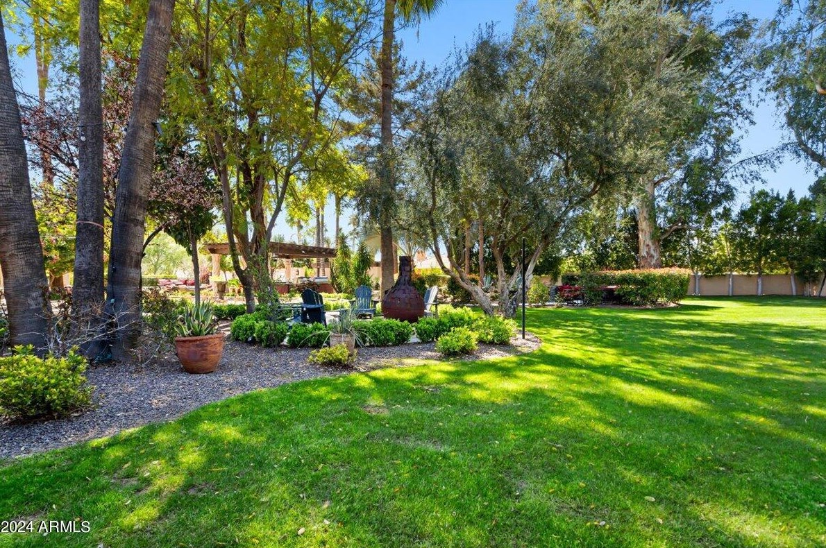 6107 Paradise Dr, Scottsdale AZ 85260-5433 exterior