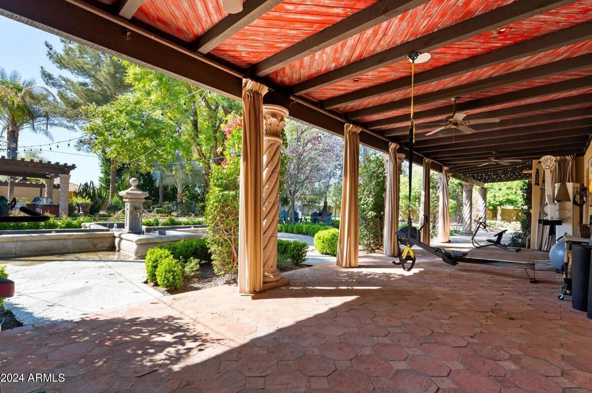 6107 Paradise Dr, Scottsdale AZ 85260-5433 exterior