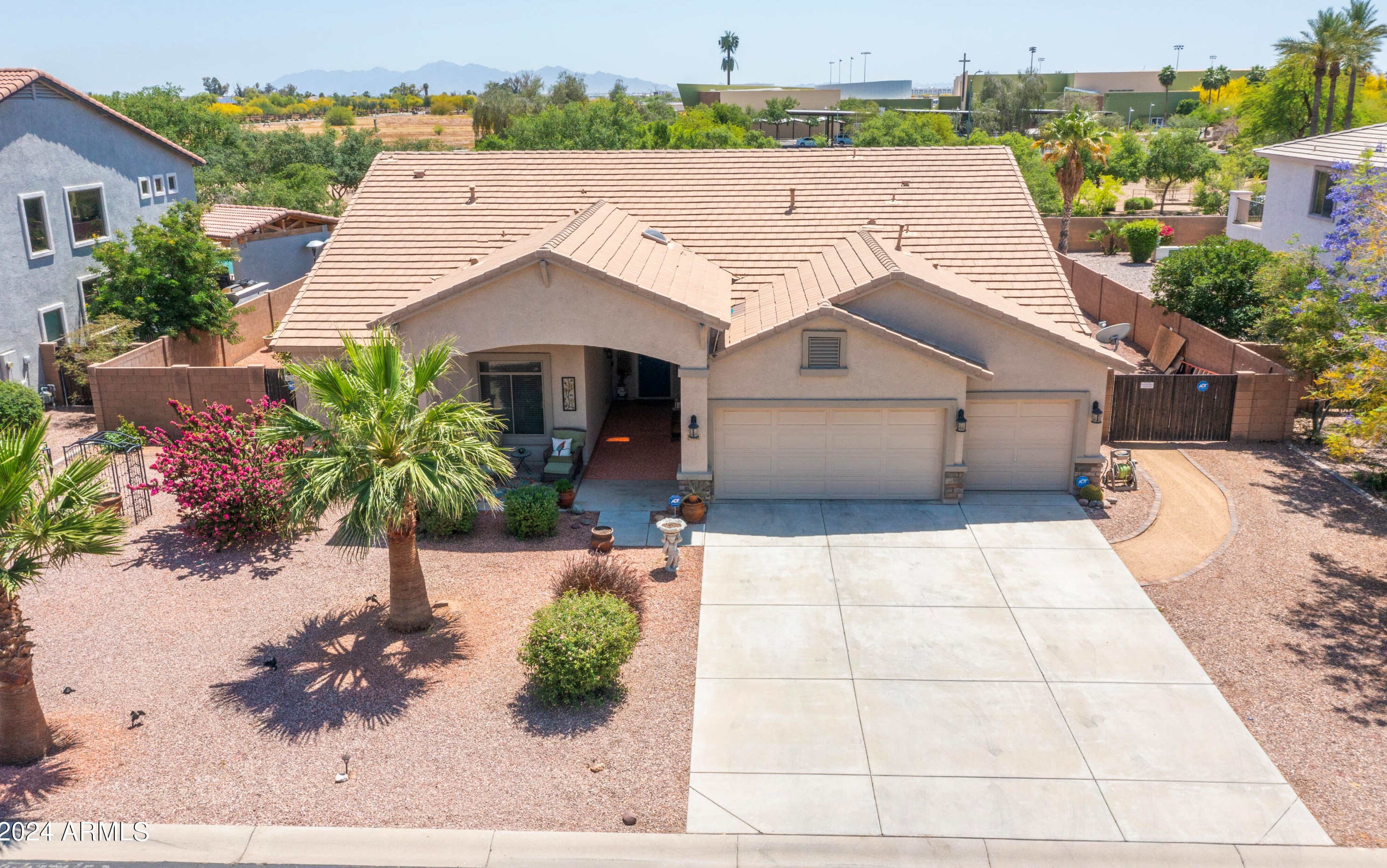 14761 Cameron Dr, Sun City, AZ 85379-5223