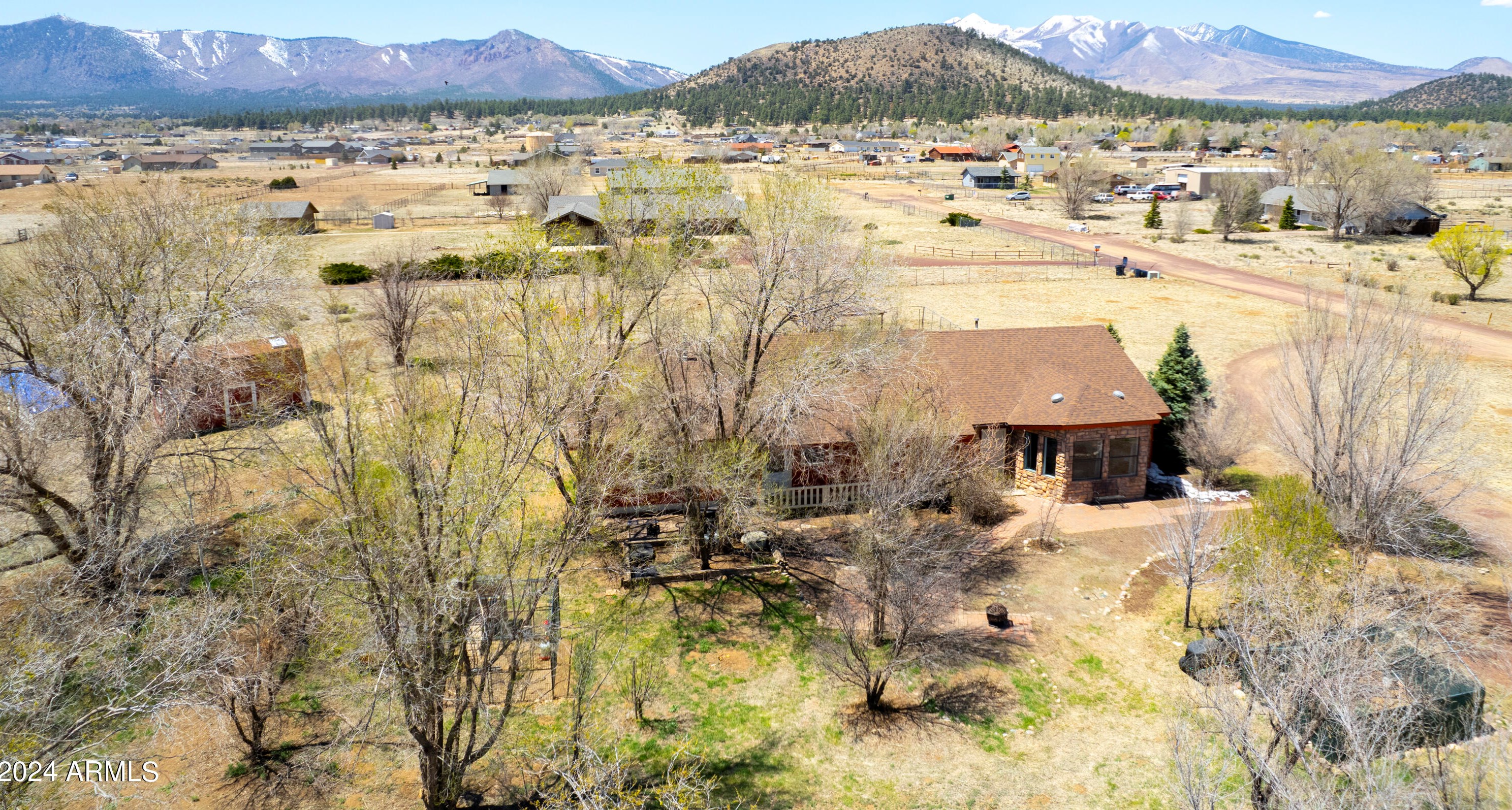 7850 Titan Dr, Flagstaff, AZ 86004