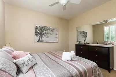 8408 W Midway Avenue, Glendale, AZ 85305 - Photo 24